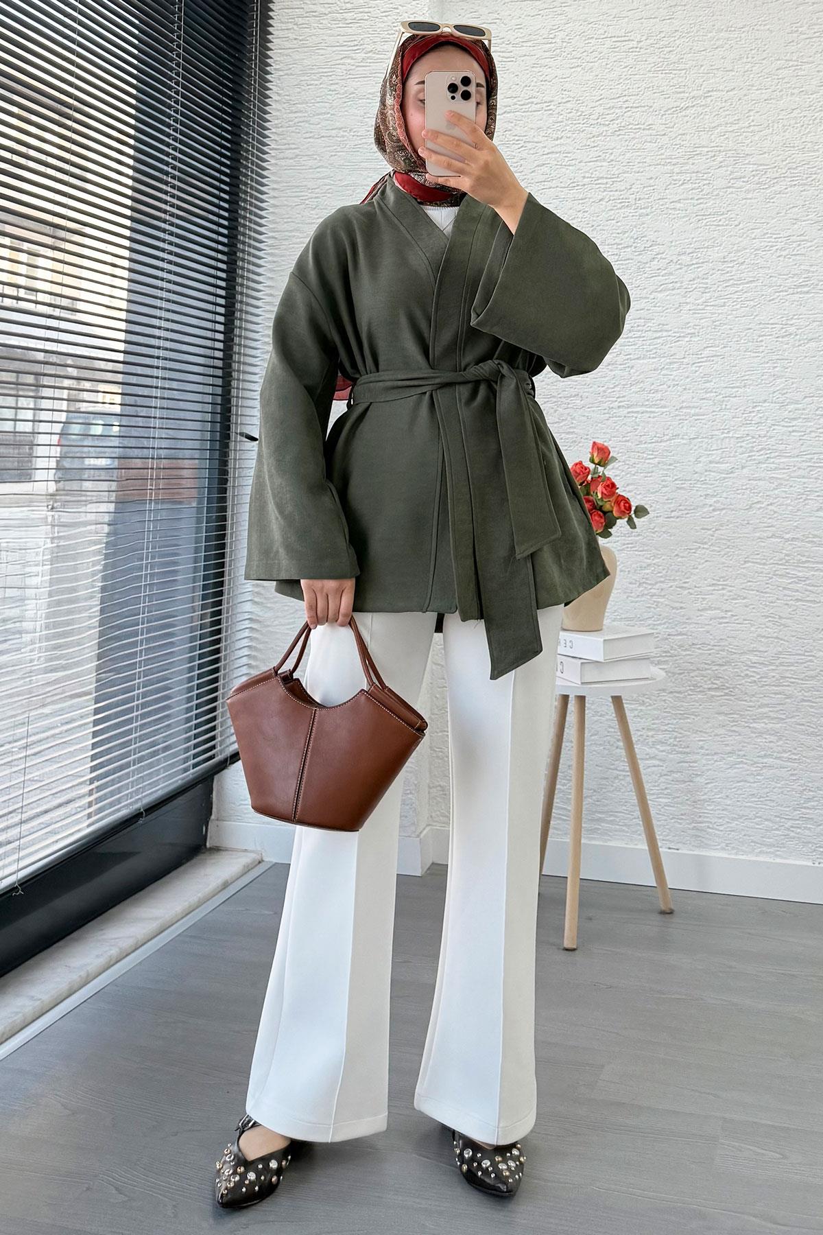 Kolları Volan Detaylı Premium Gabardin Kısa Kimono – Haki