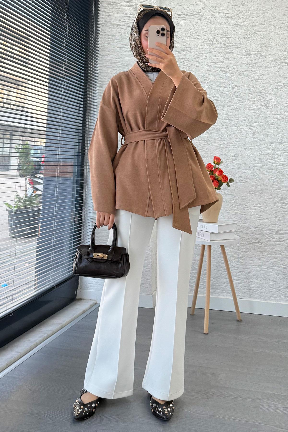 Kolları Volan Detaylı Premium Gabardin Kısa Kimono – Camel