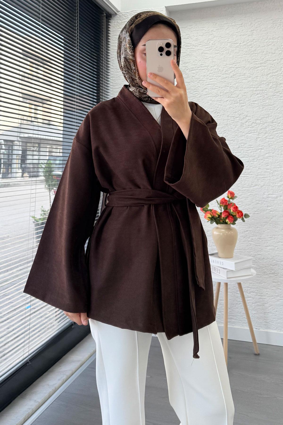 Kolları Volan Detaylı Premium Gabardin Kısa Kimono – Kahverengi
