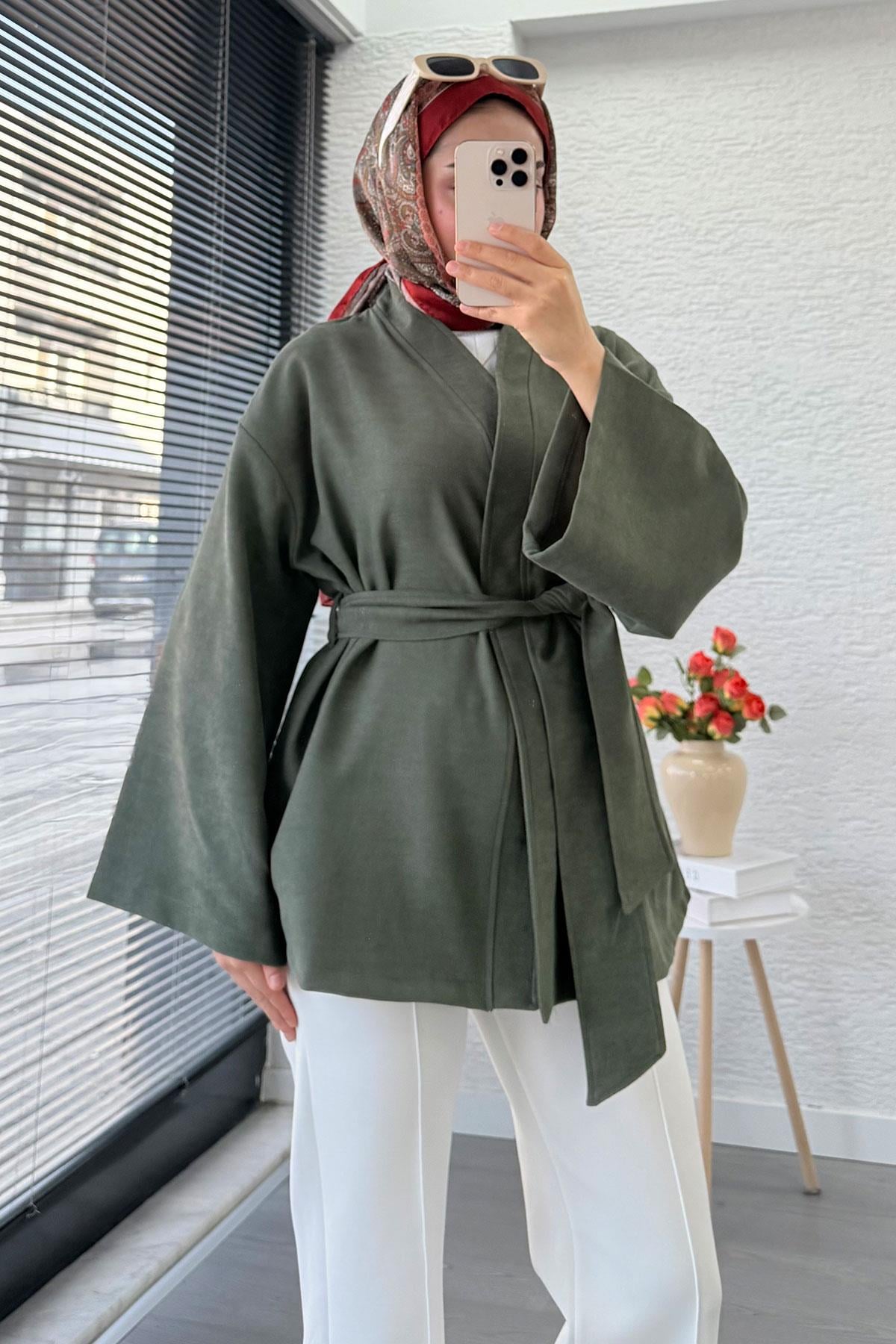Kolları Volan Detaylı Premium Gabardin Kısa Kimono – Haki