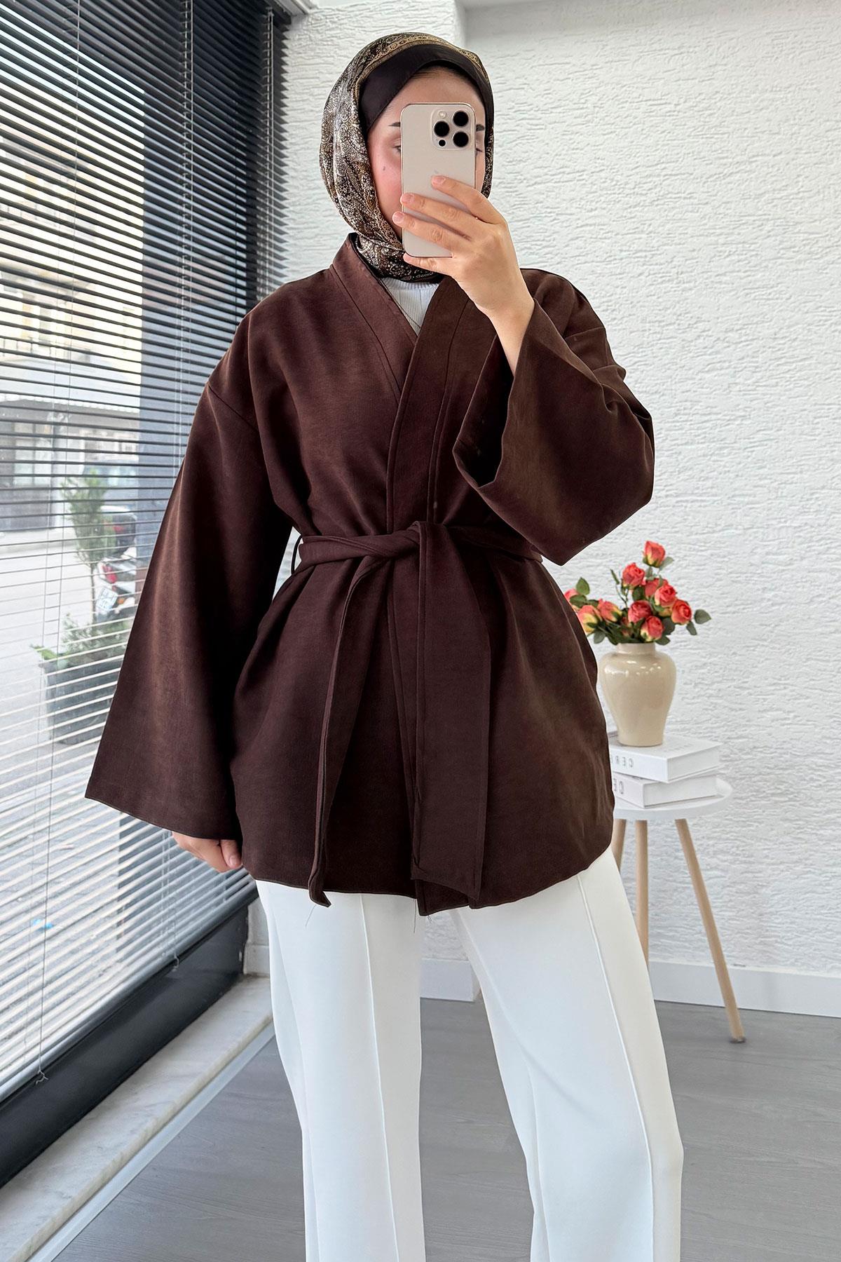 Kolları Volan Detaylı Premium Gabardin Kısa Kimono – Kahverengi