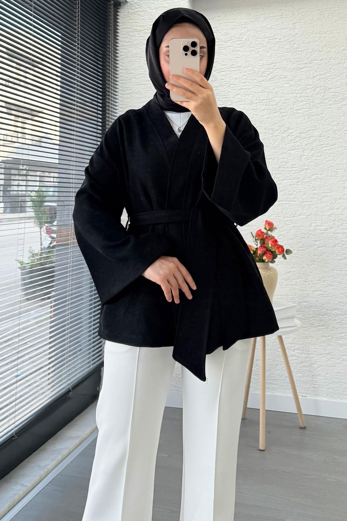 Kolları Volan Detaylı Premium Gabardin Kısa Kimono – Siyah