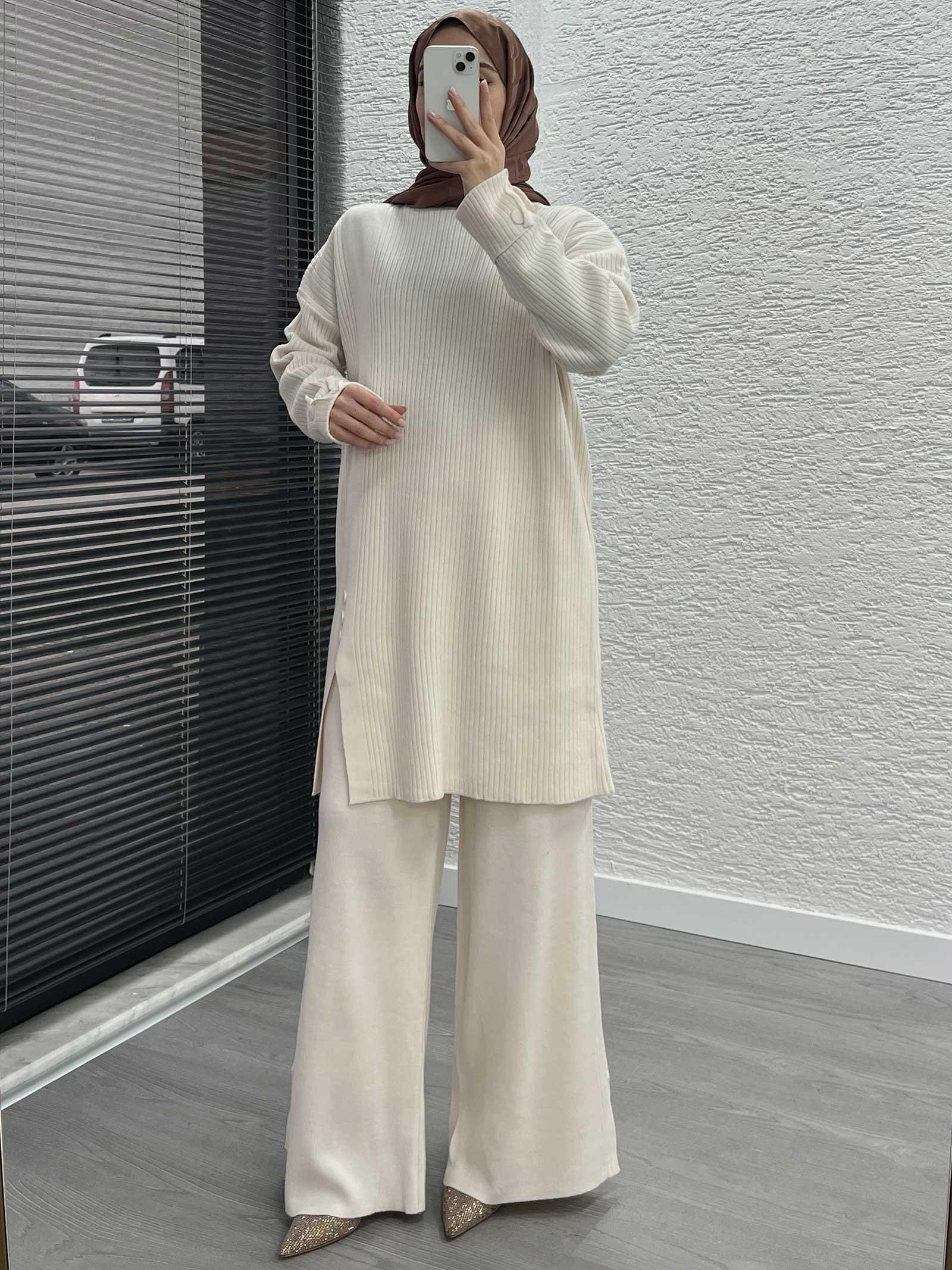 Krem Düğme Detaylı Oversize Triko Takım