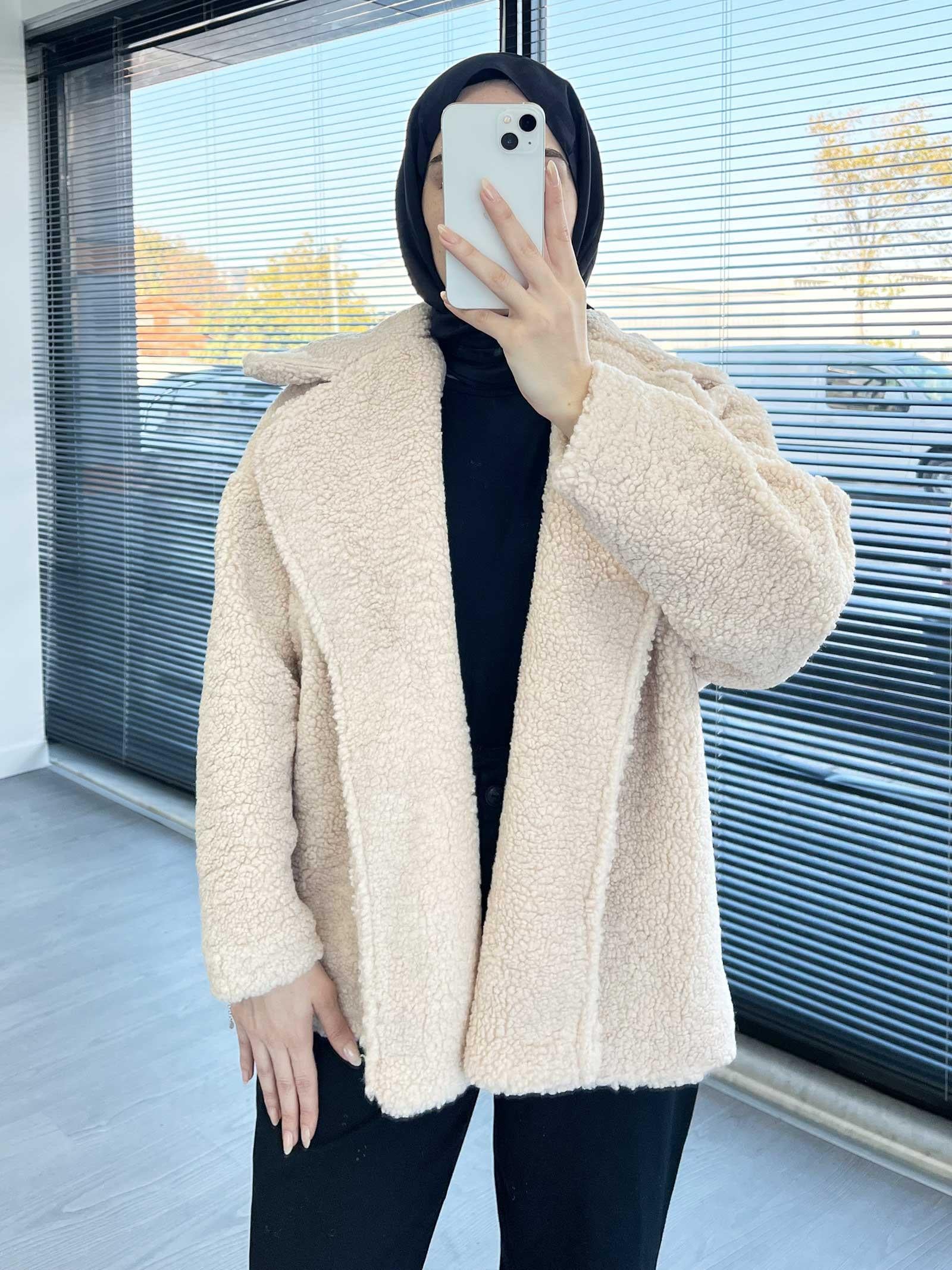 Krem Oversize Yumuşak Dokulu Kısa Kadın Teddy Kaban