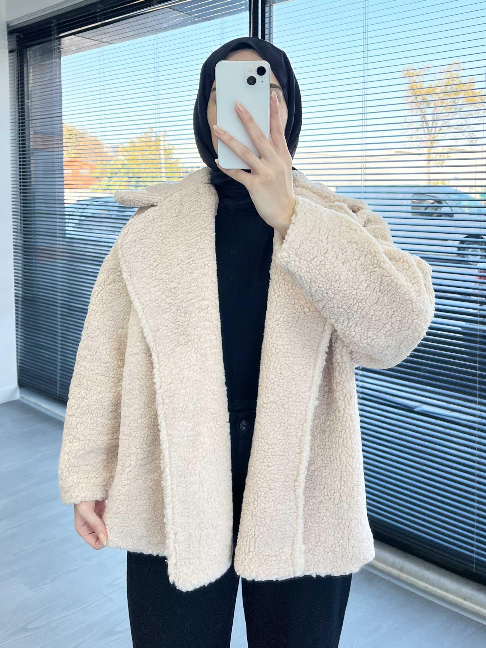Krem Oversize Yumuşak Dokulu Kısa Kadın Teddy Kaban