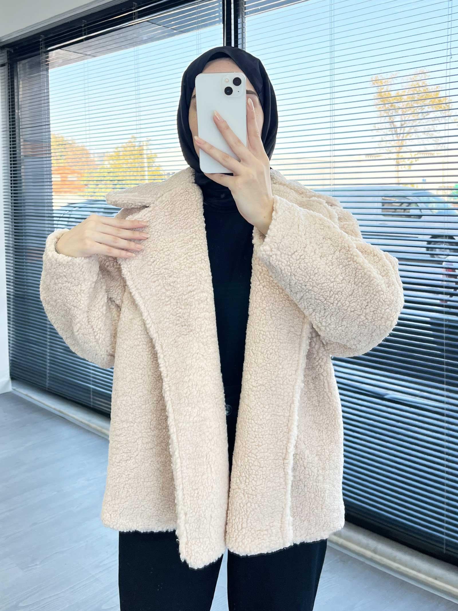 Krem Oversize Yumuşak Dokulu Kısa Kadın Teddy Kaban