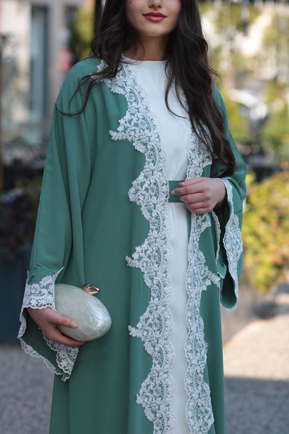 Mint Güpür Detaylı Abaya