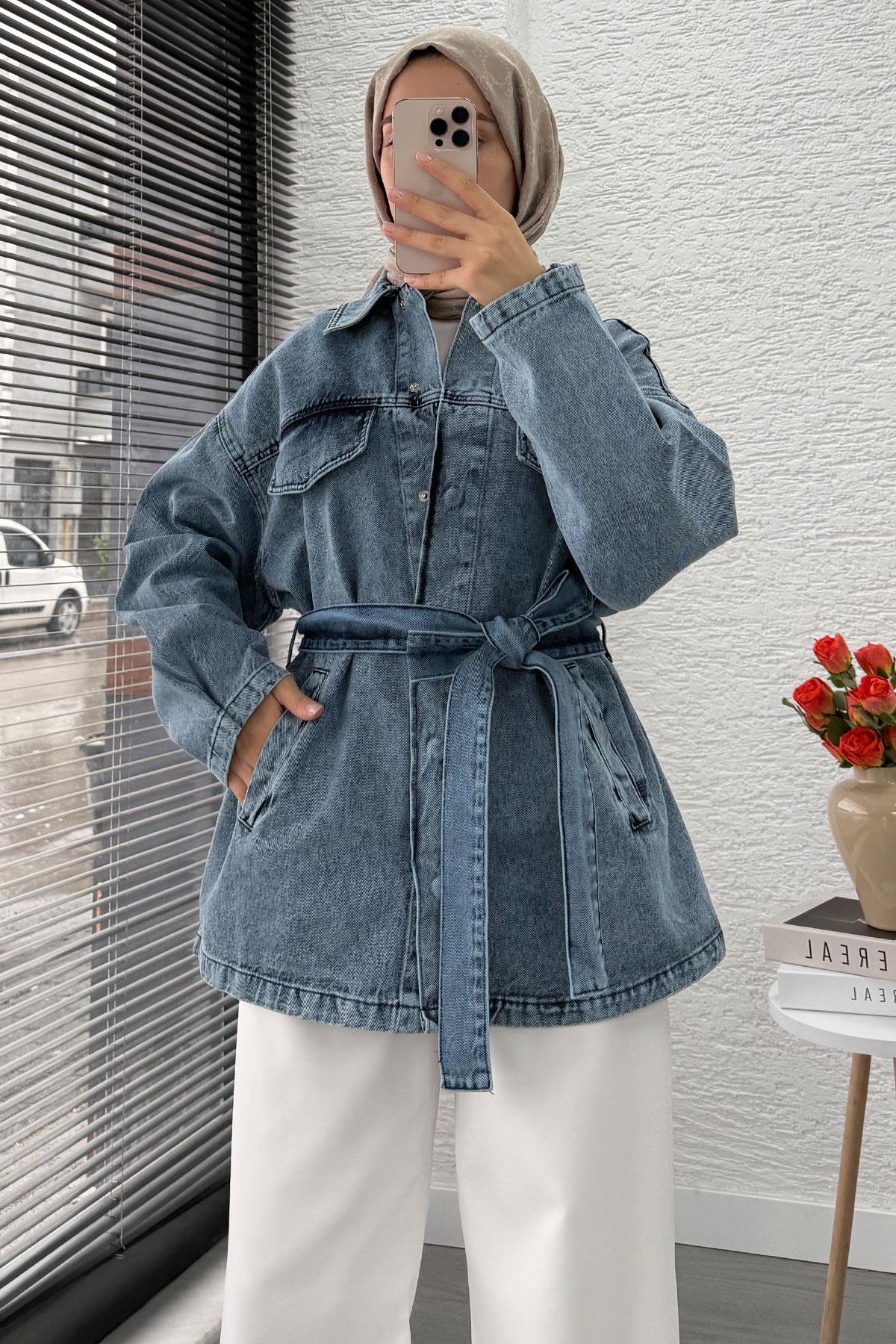 Önü Çıtçıtlı Kuşaklı Oversize Kot Ceket - Açık Mavi