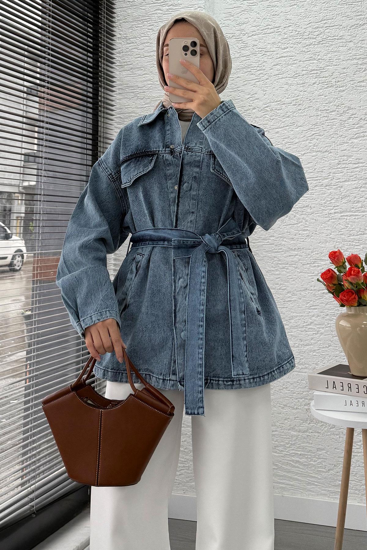 Önü Çıtçıtlı Kuşaklı Oversize Kot Ceket - Açık Mavi