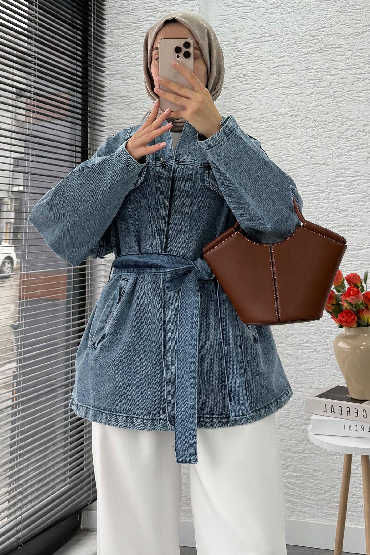 Önü Çıtçıtlı Kuşaklı Oversize Kot Ceket - Açık Mavi