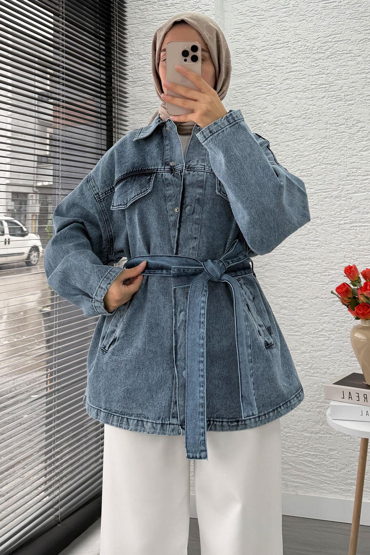 Önü Çıtçıtlı Kuşaklı Oversize Kot Ceket - Açık Mavi