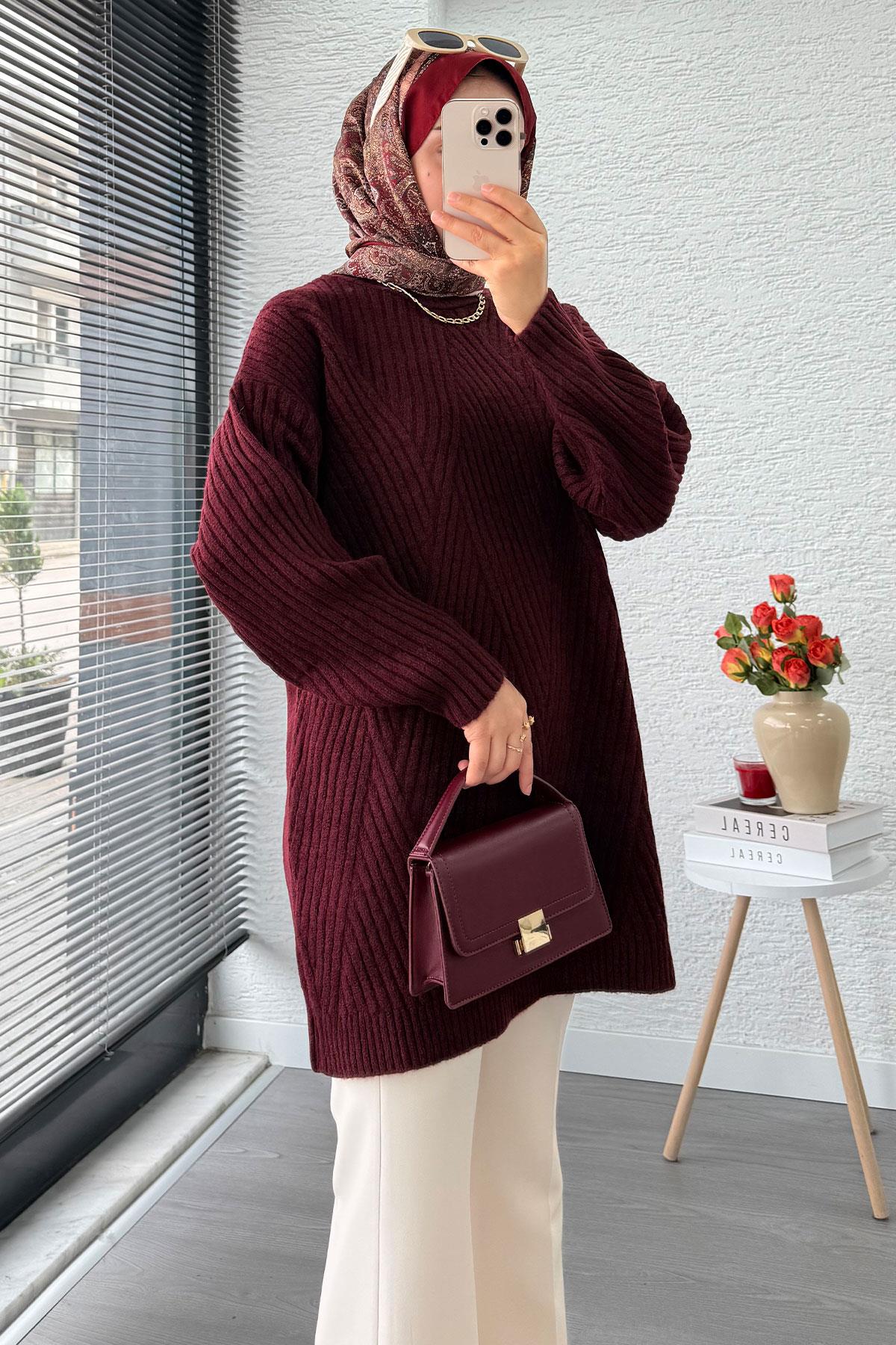 Önü Çizgi Desenli Oversize Triko Kazak – Bordo