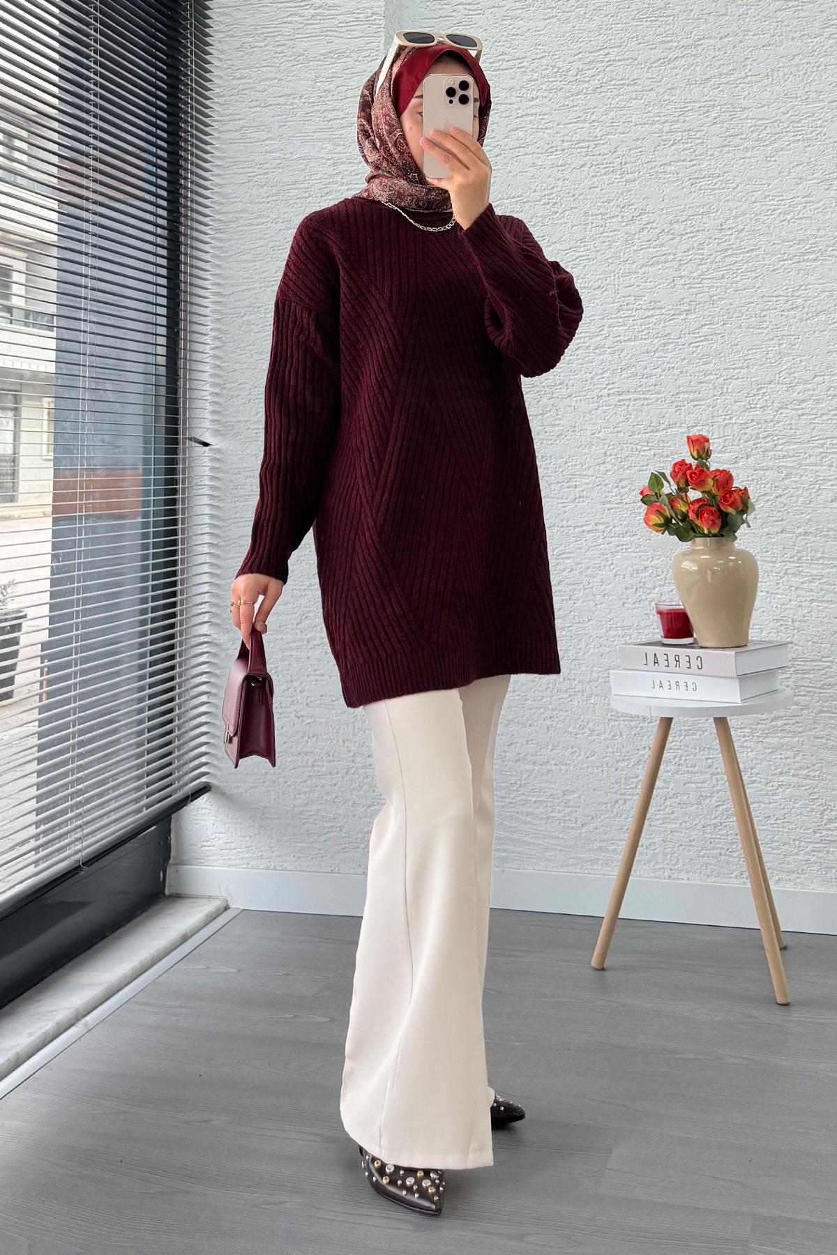 Önü Çizgi Desenli Oversize Triko Kazak – Bordo