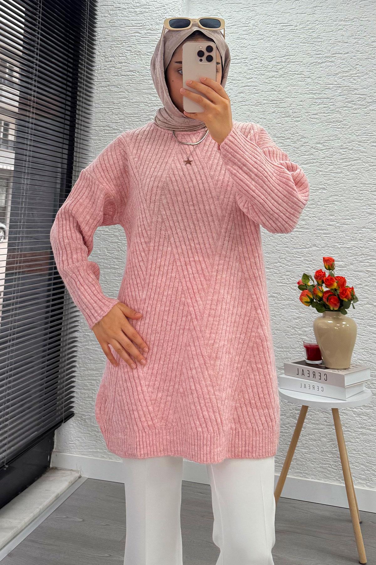 Önü Çizgi Desenli Oversize Triko Kazak – Pembe