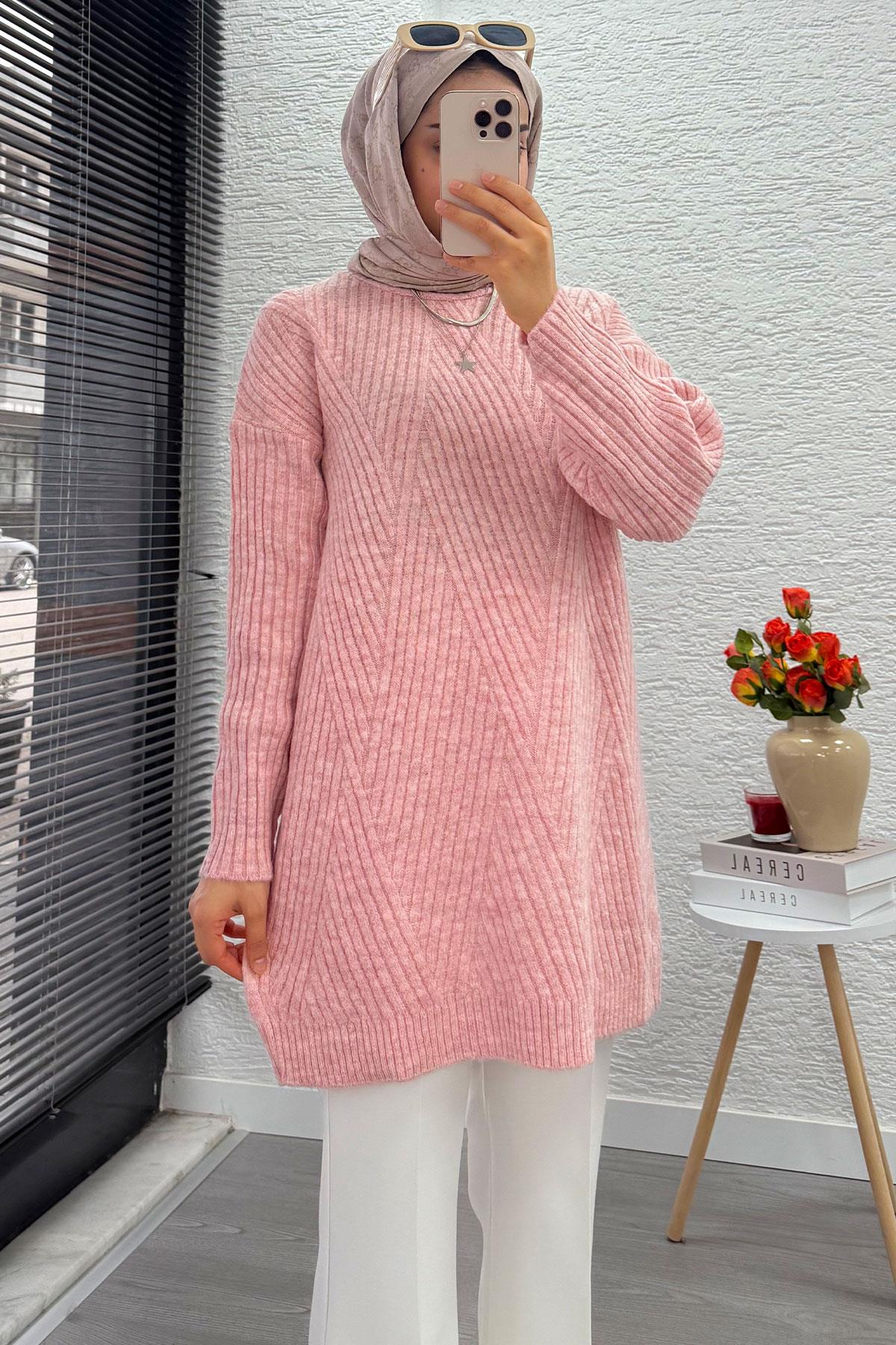 Önü Çizgi Desenli Oversize Triko Kazak – Pembe