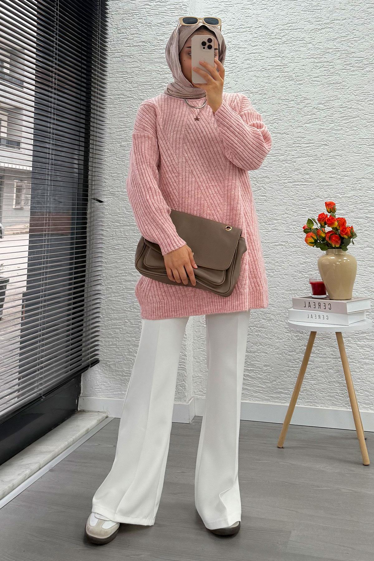 Önü Çizgi Desenli Oversize Triko Kazak – Pembe