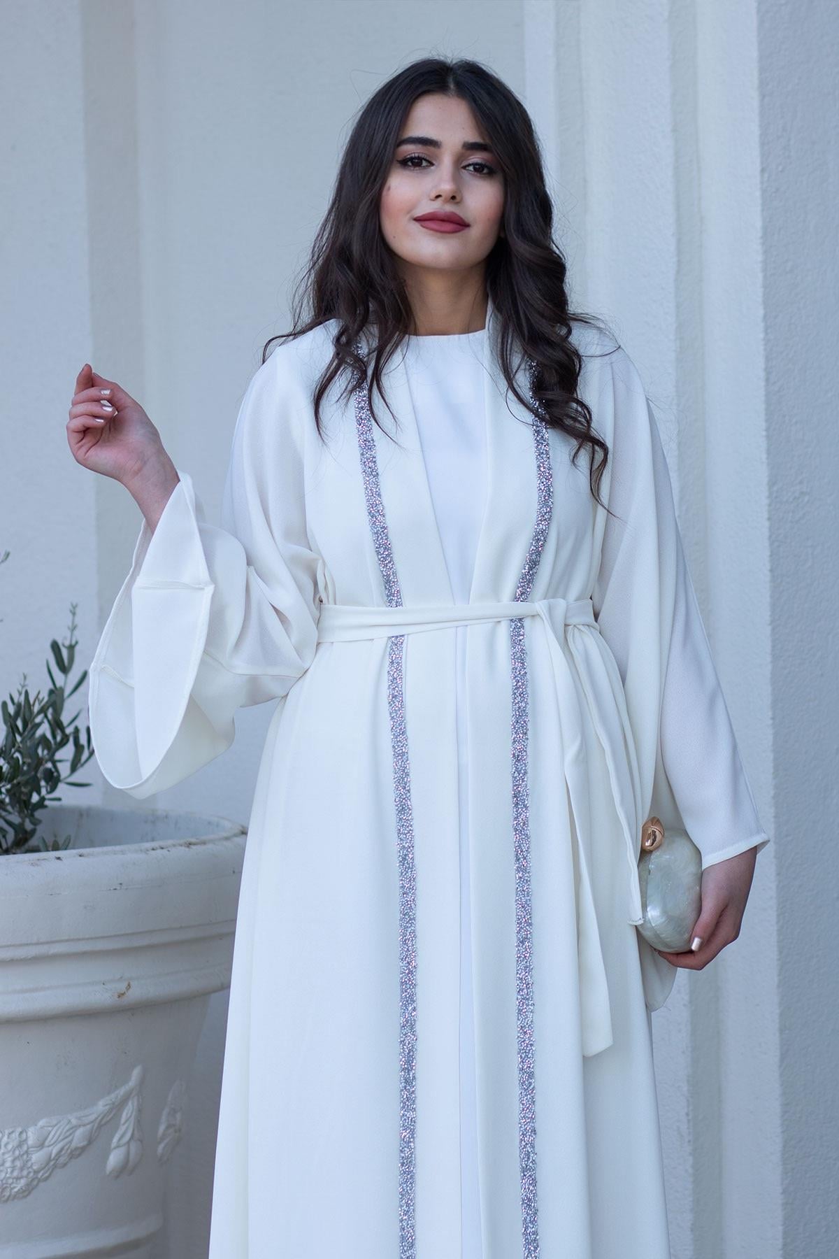 Önü Taş Şeritli Abaya-Beyaz