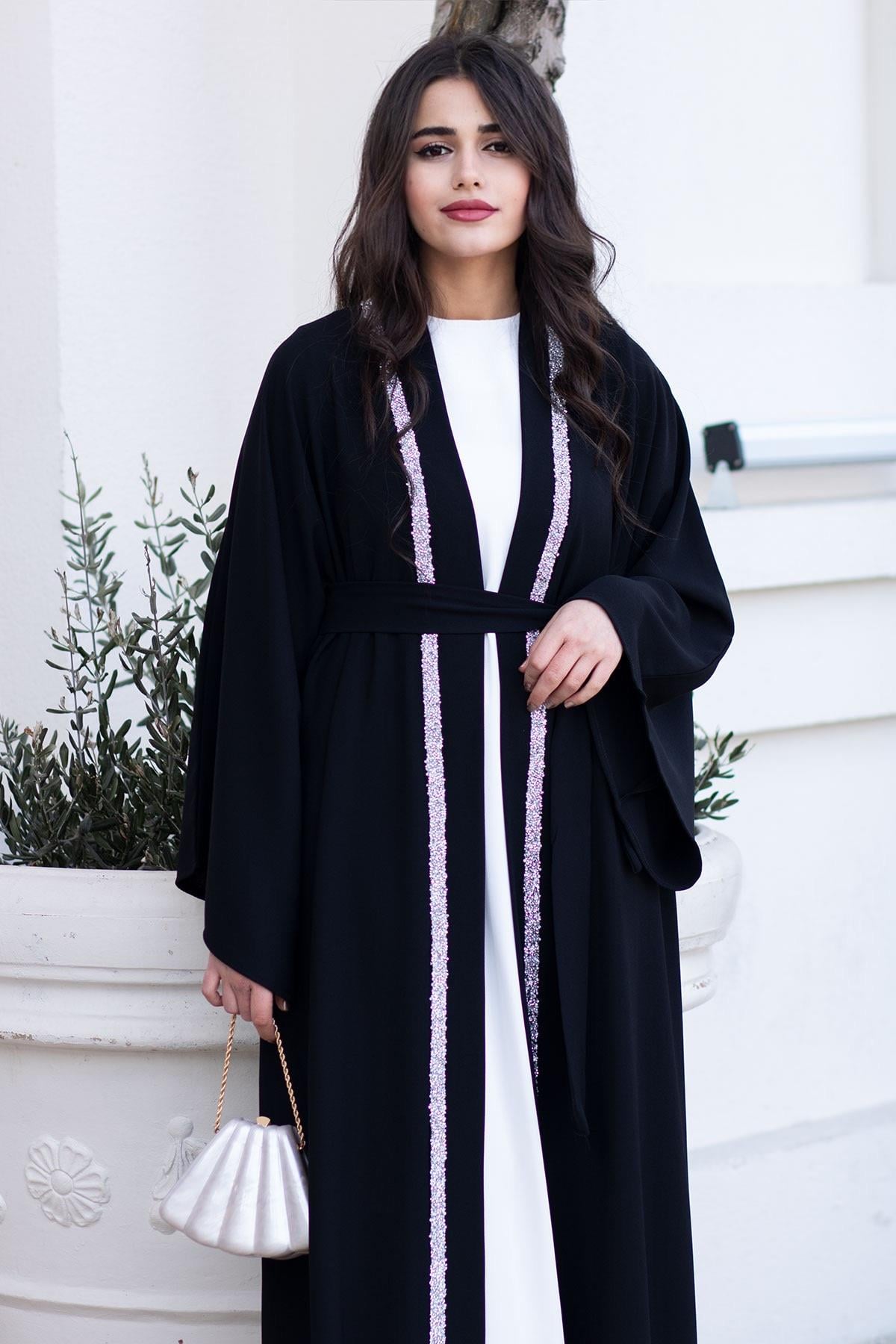 Önü Taş Şeritli  Abaya-Siyah