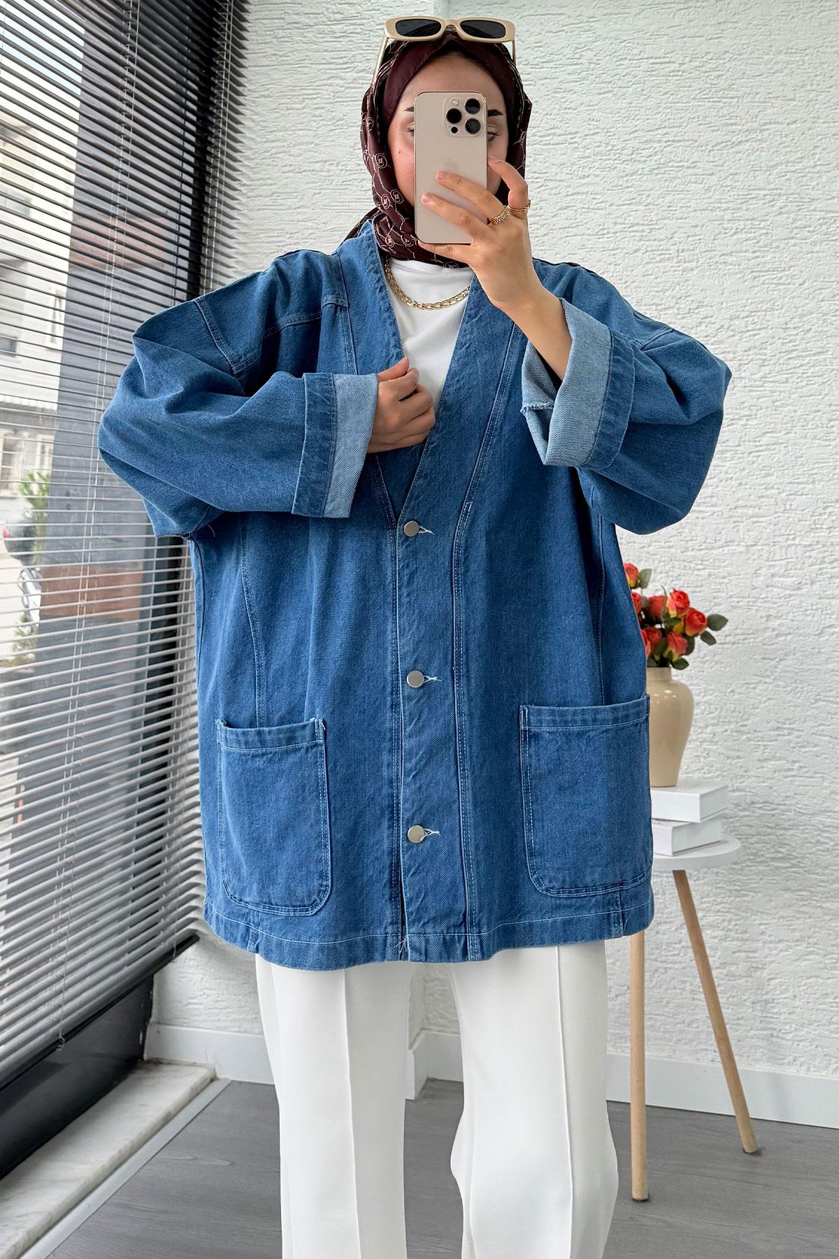 Oversize Önden Düğmeli Kadın Kot Ceket – Açık Mavi