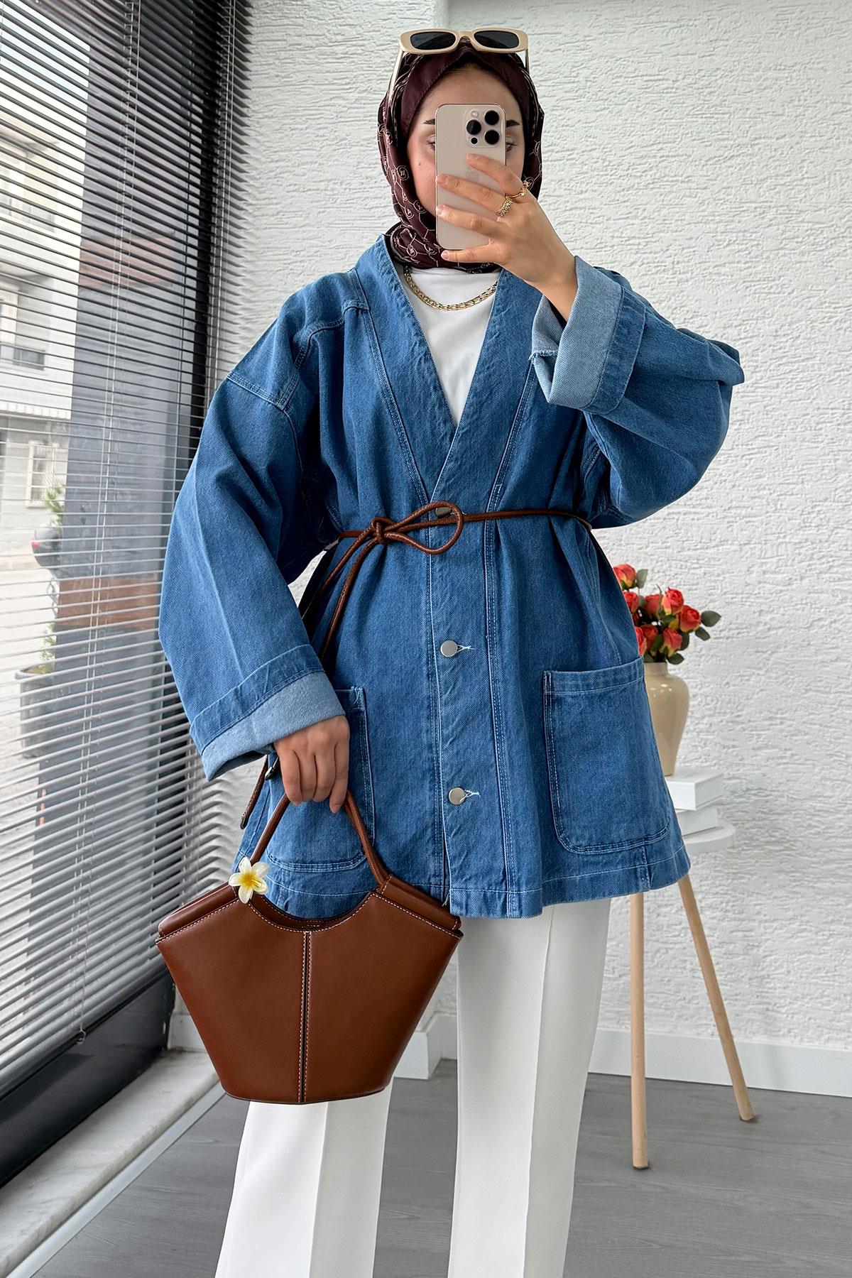 Oversize Önden Düğmeli Kadın Kot Ceket – Açık Mavi