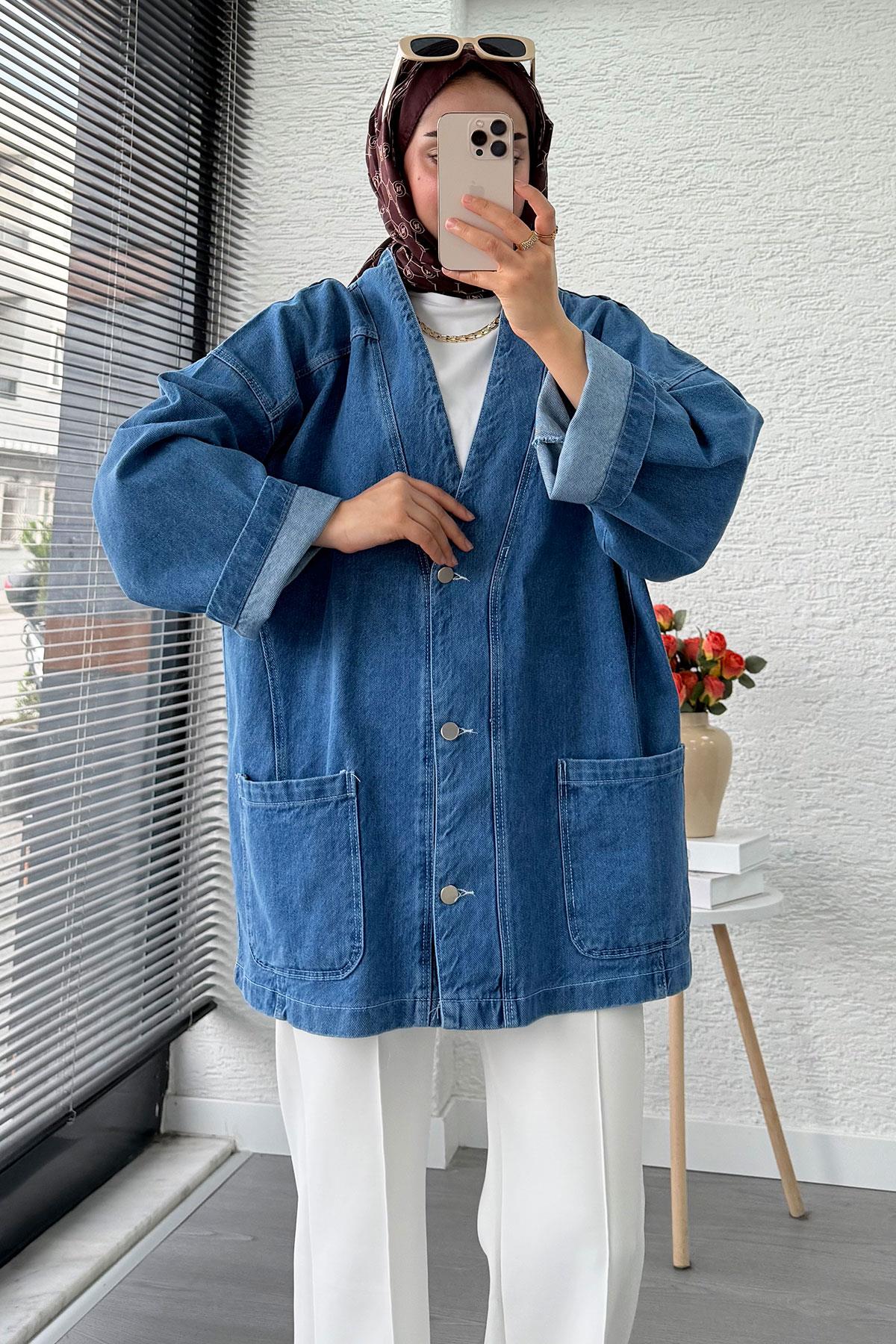Oversize Önden Düğmeli Kadın Kot Ceket – Açık Mavi