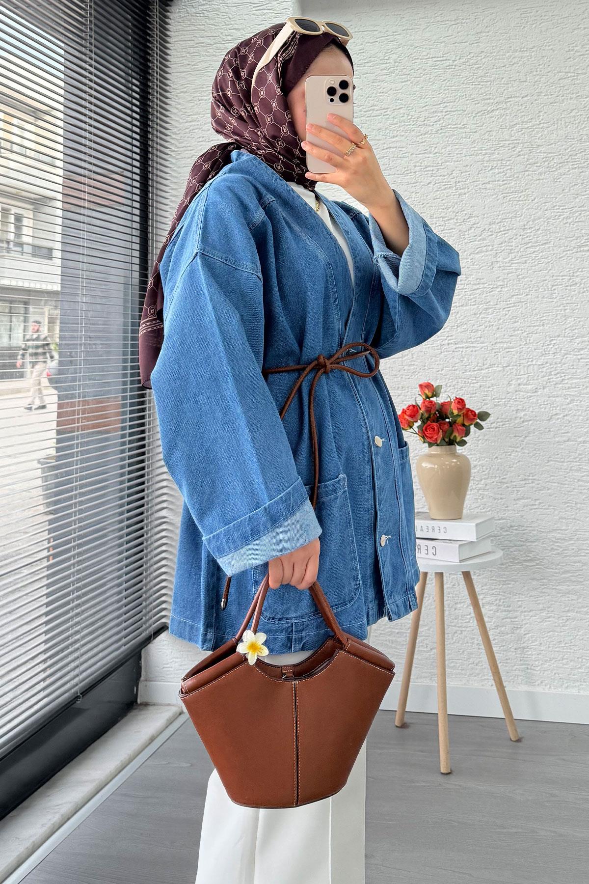 Oversize Önden Düğmeli Kadın Kot Ceket – Açık Mavi