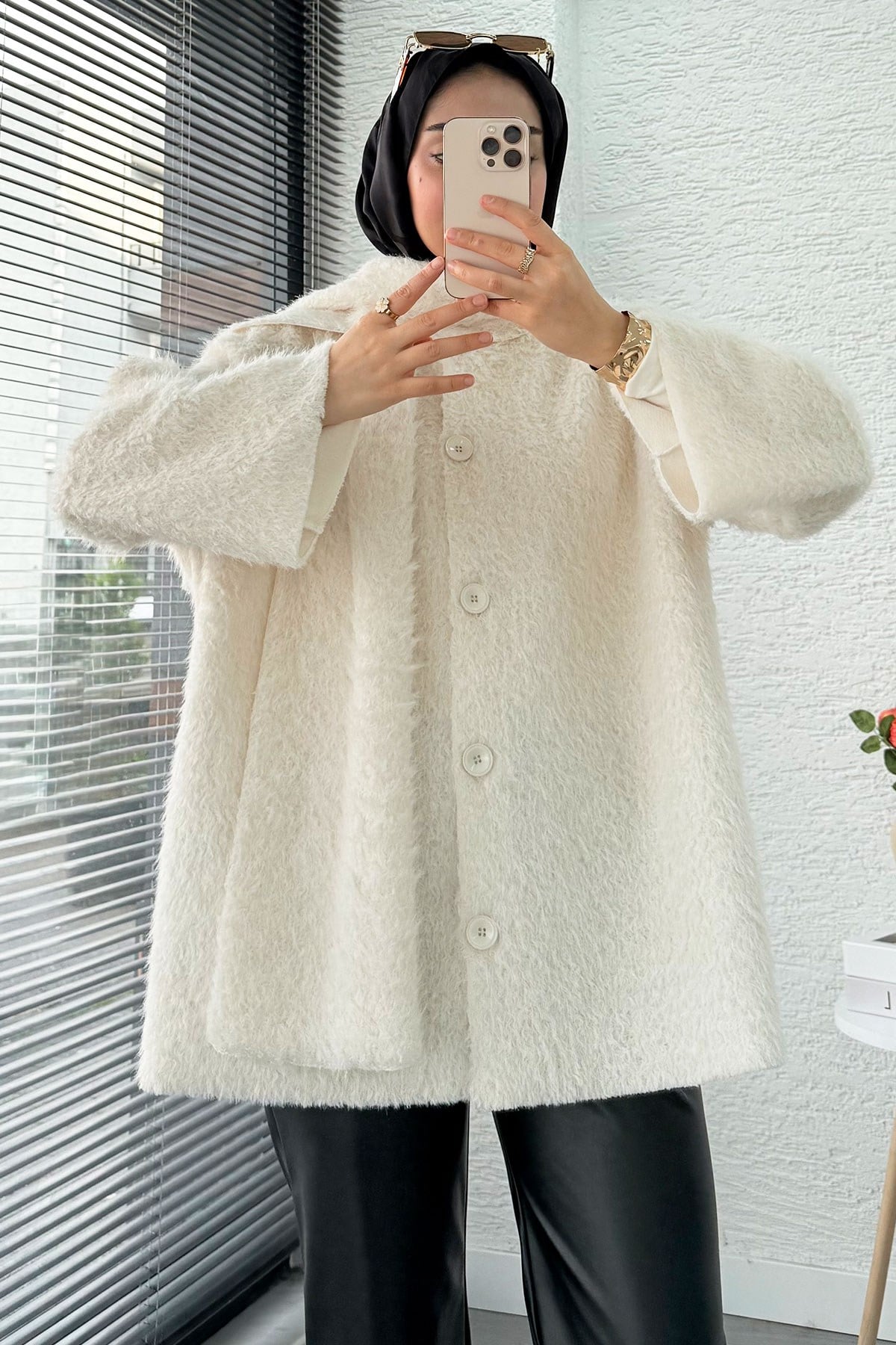 Premıum Atkılı Peluş Kadın Kaban – Krem