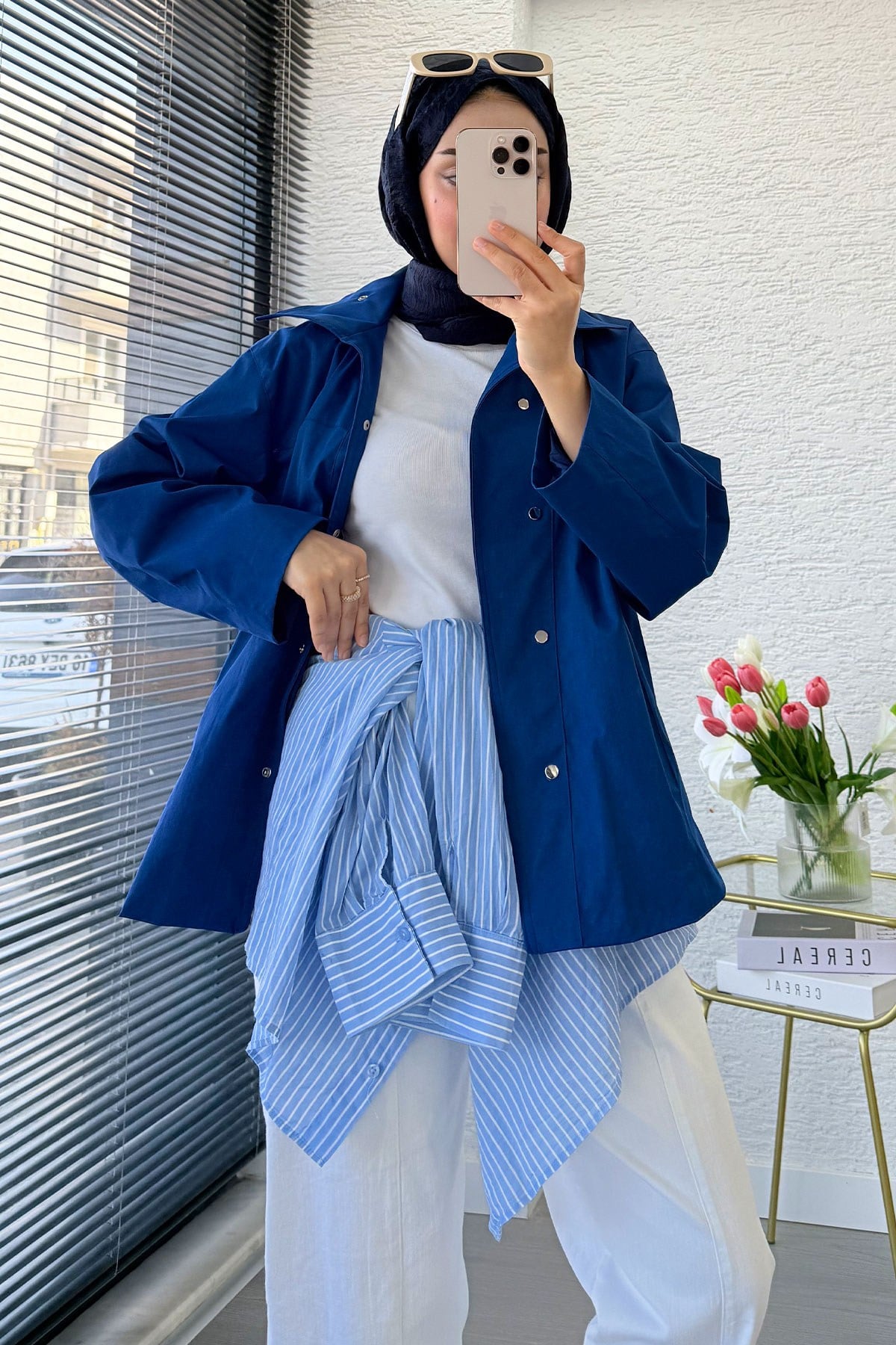 Premıum Dik Yaka Çıtçıt Detay Kısa Trençkot - Saks