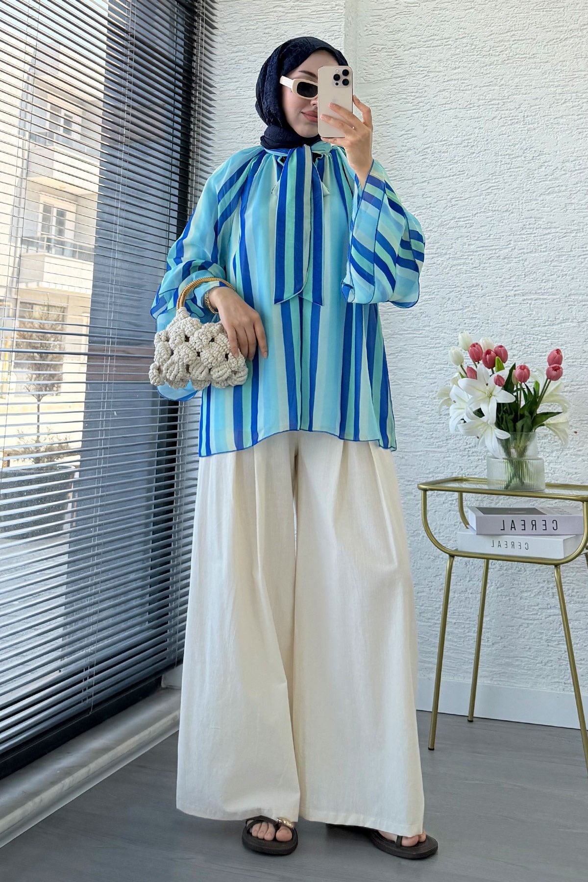 Premium Fular Bağlamalı Çizgili Şifon Bluz - Mavi