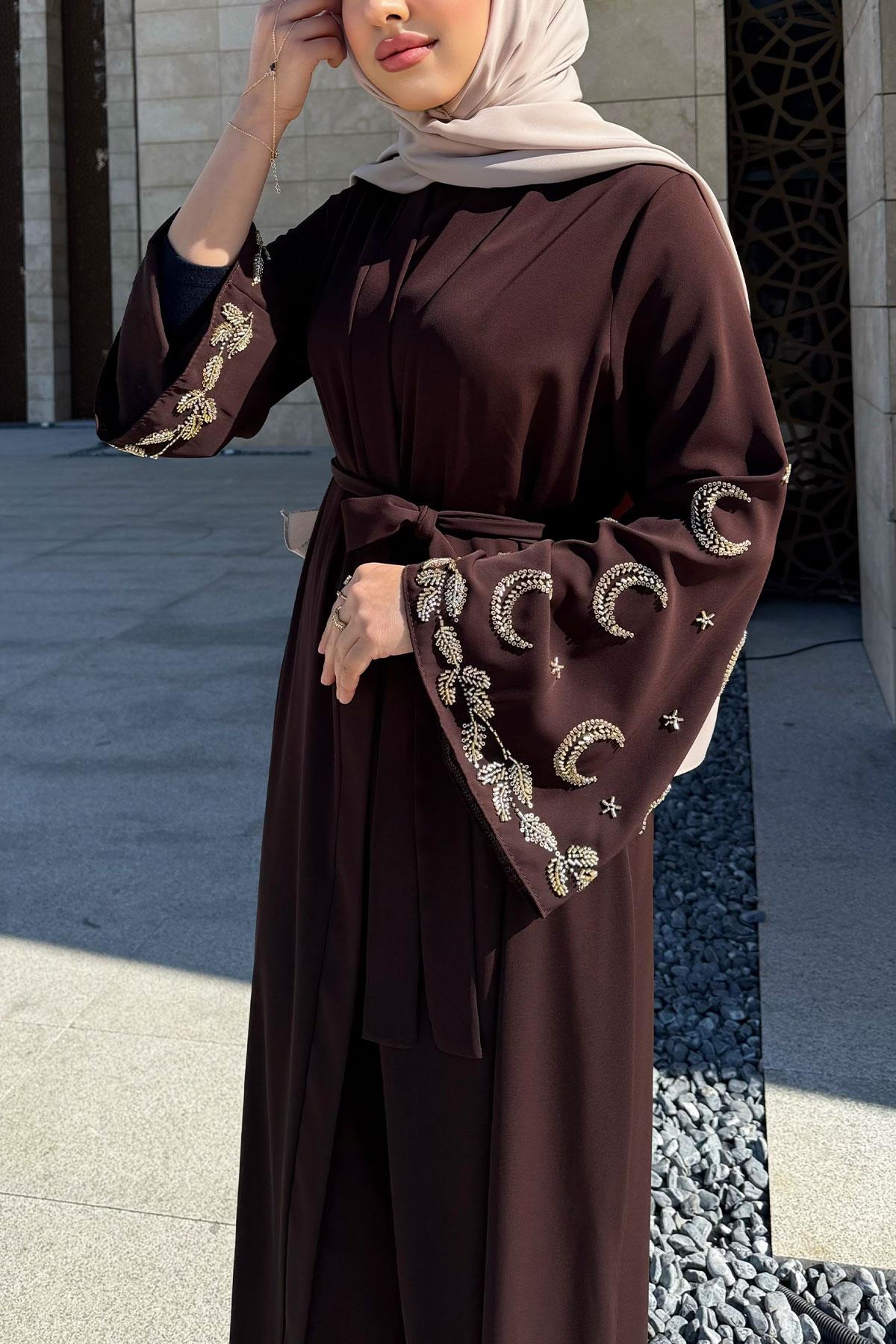 Premium İşlemeli Volan Kol Abaya Takım — Kahverengi