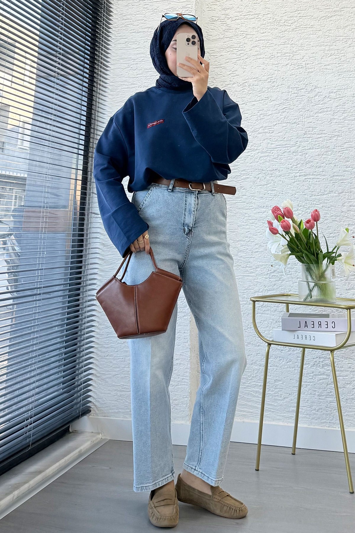 Premium Kemerli Havuç Kesim Mom Jean Pantolon - Açık Mavi