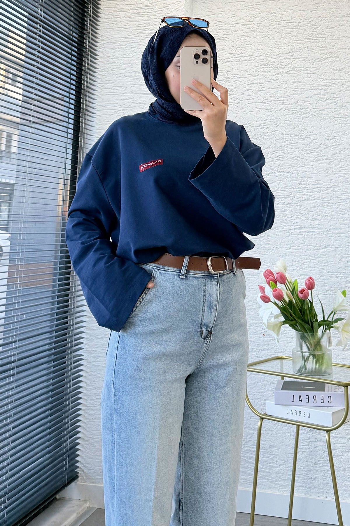 Premium Kemerli Havuç Kesim Mom Jean Pantolon - Açık Mavi