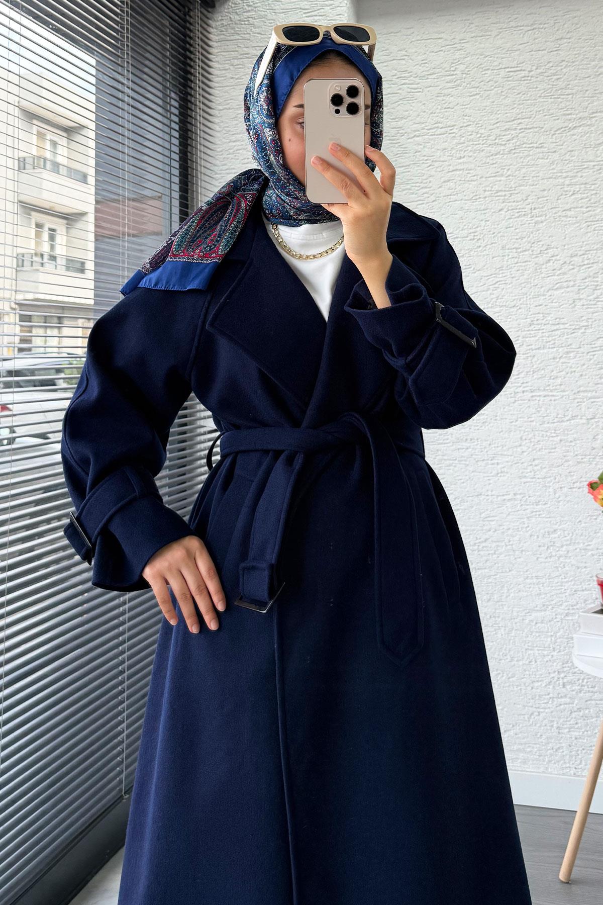 Premium Kolu Tokalı Oversize Eva Kaşe Kaban – Lacivert