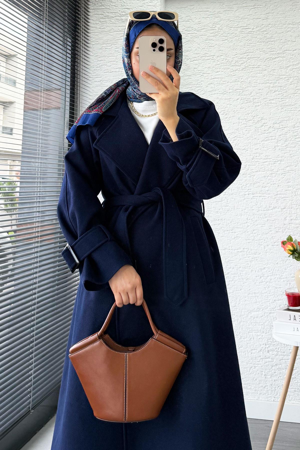 Premium Kolu Tokalı Oversize Eva Kaşe Kaban – Lacivert