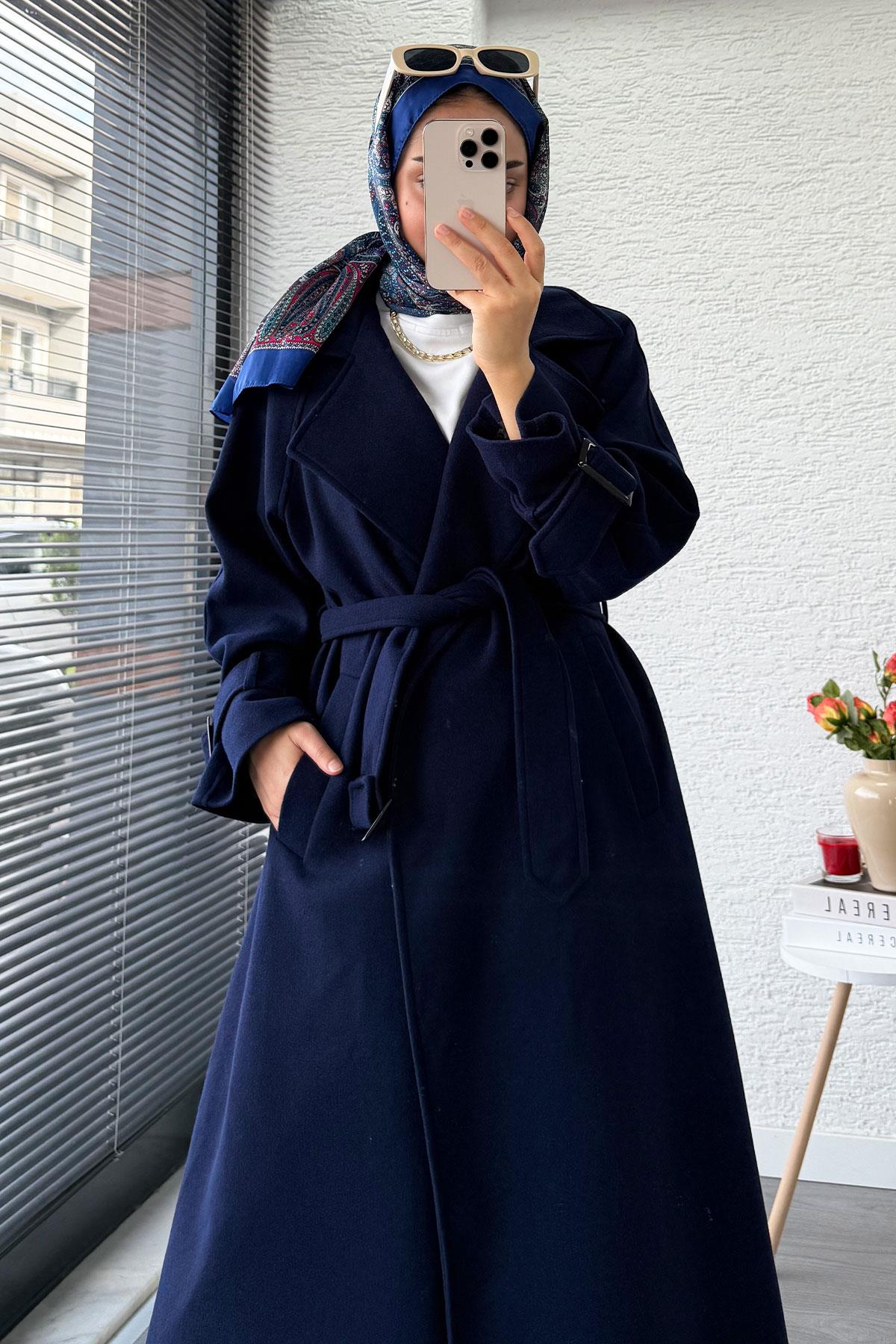 Premium Kolu Tokalı Oversize Eva Kaşe Kaban – Lacivert