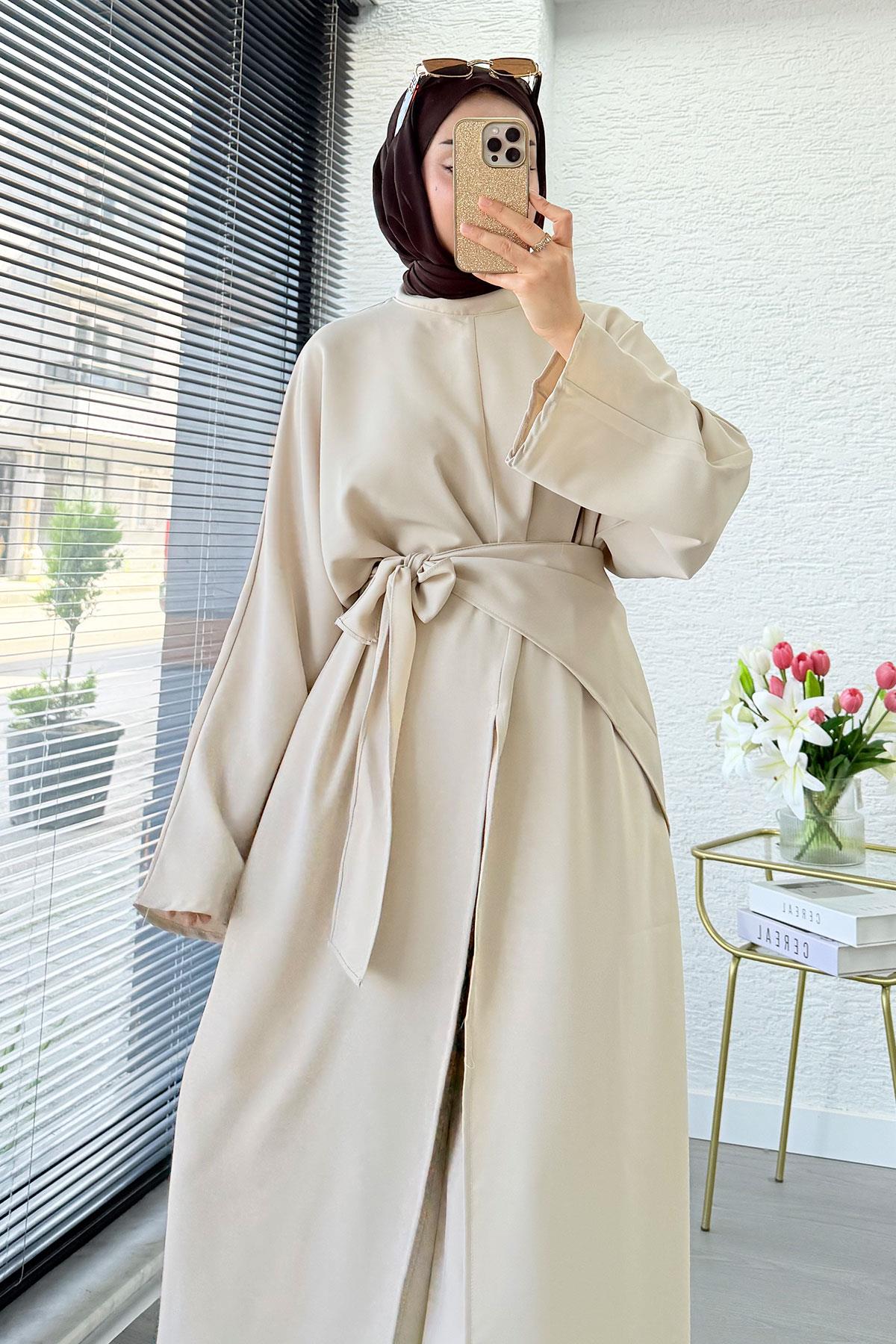 Premium Miel Yırtmaçlı Üçlü Takım – Taş