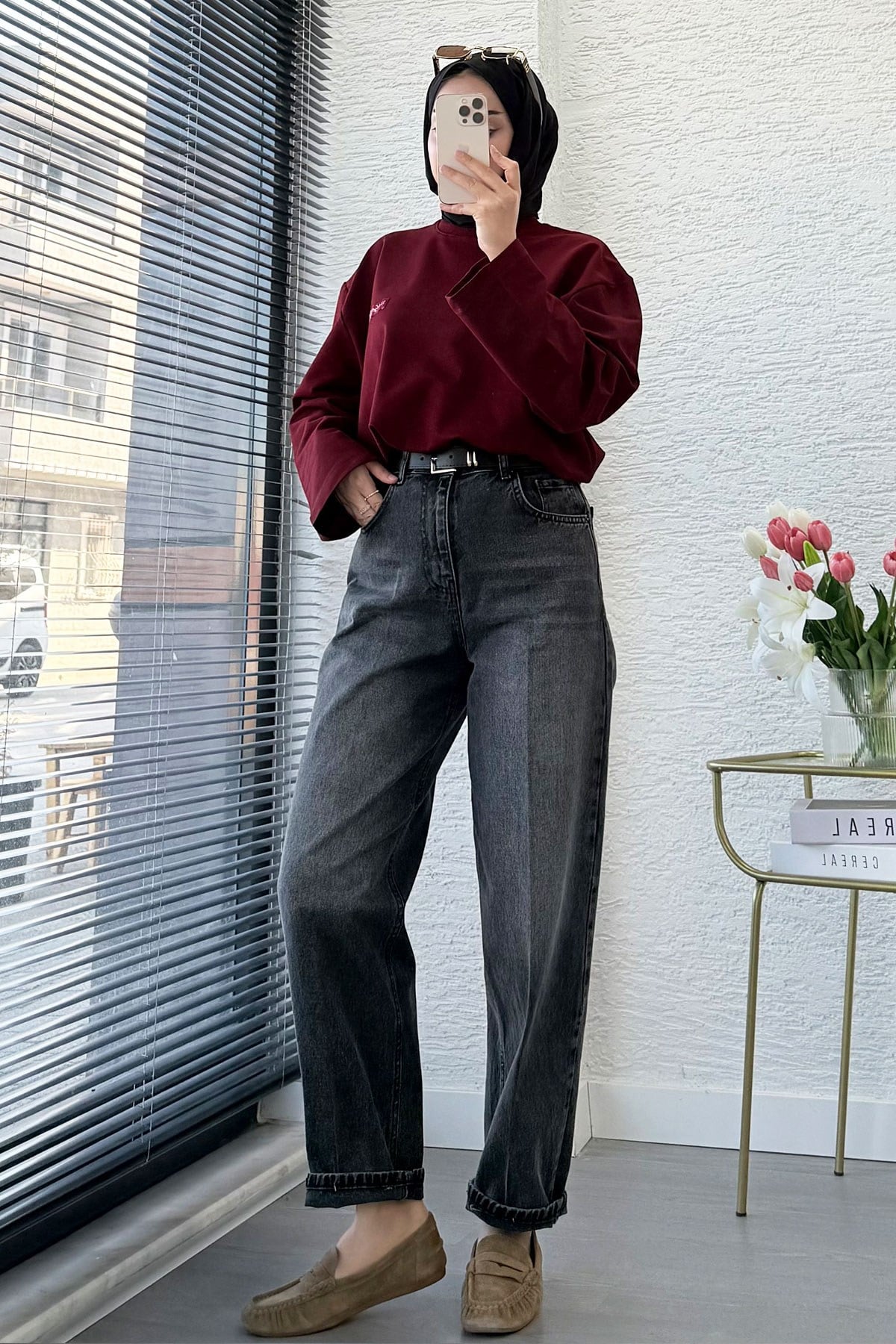 Premium Mom Kesim Kemerli Kadın Jean Pantolon - Siyah