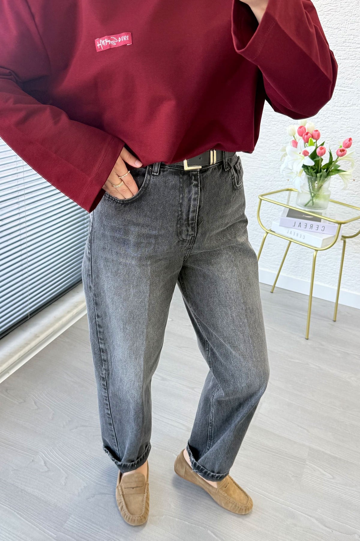 Premium Mom Kesim Kemerli Kadın Jean Pantolon - Siyah