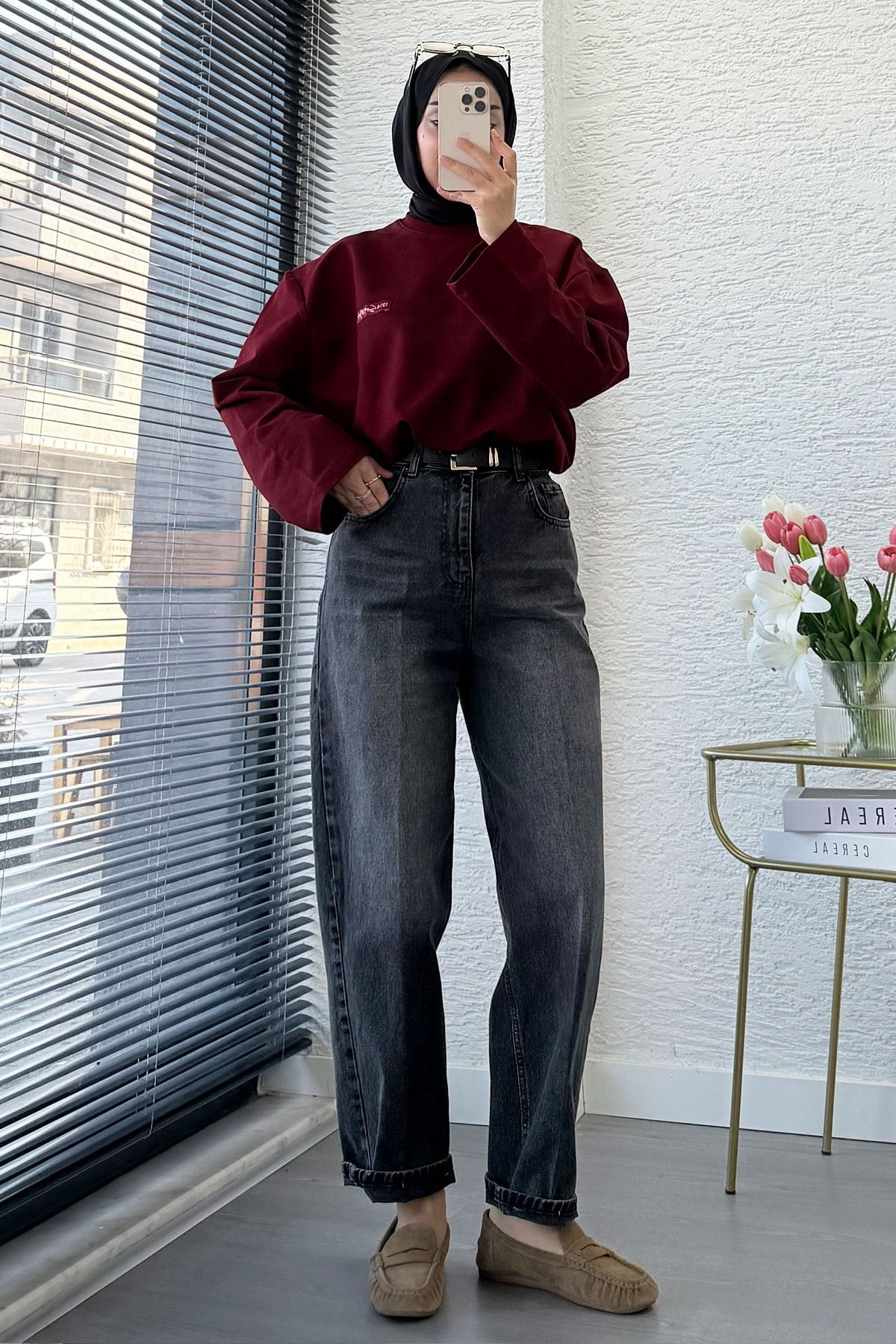 Premium Mom Kesim Kemerli Kadın Jean Pantolon - Siyah