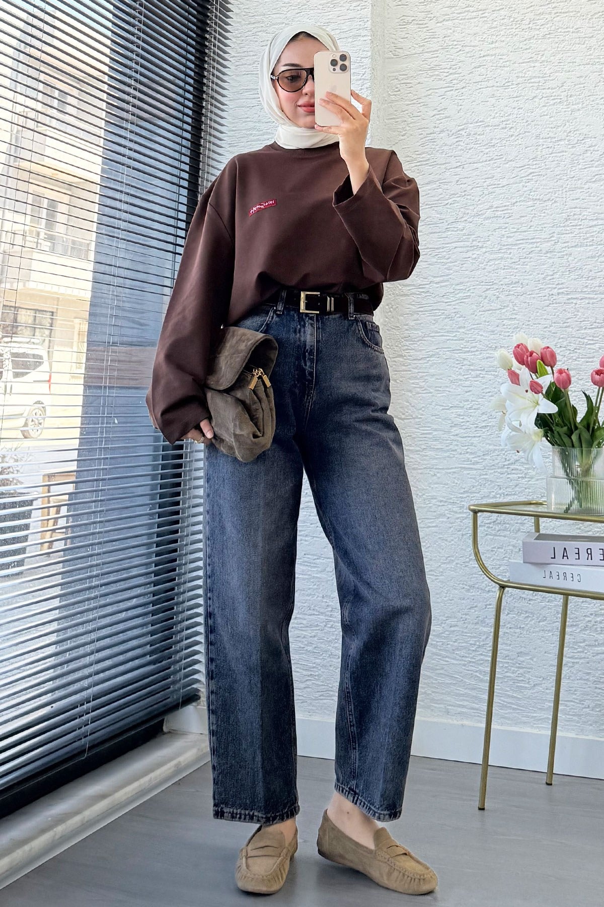 Premium Mom Kesim Kemerli Kadın Jean Pantolon - Kahverengi
