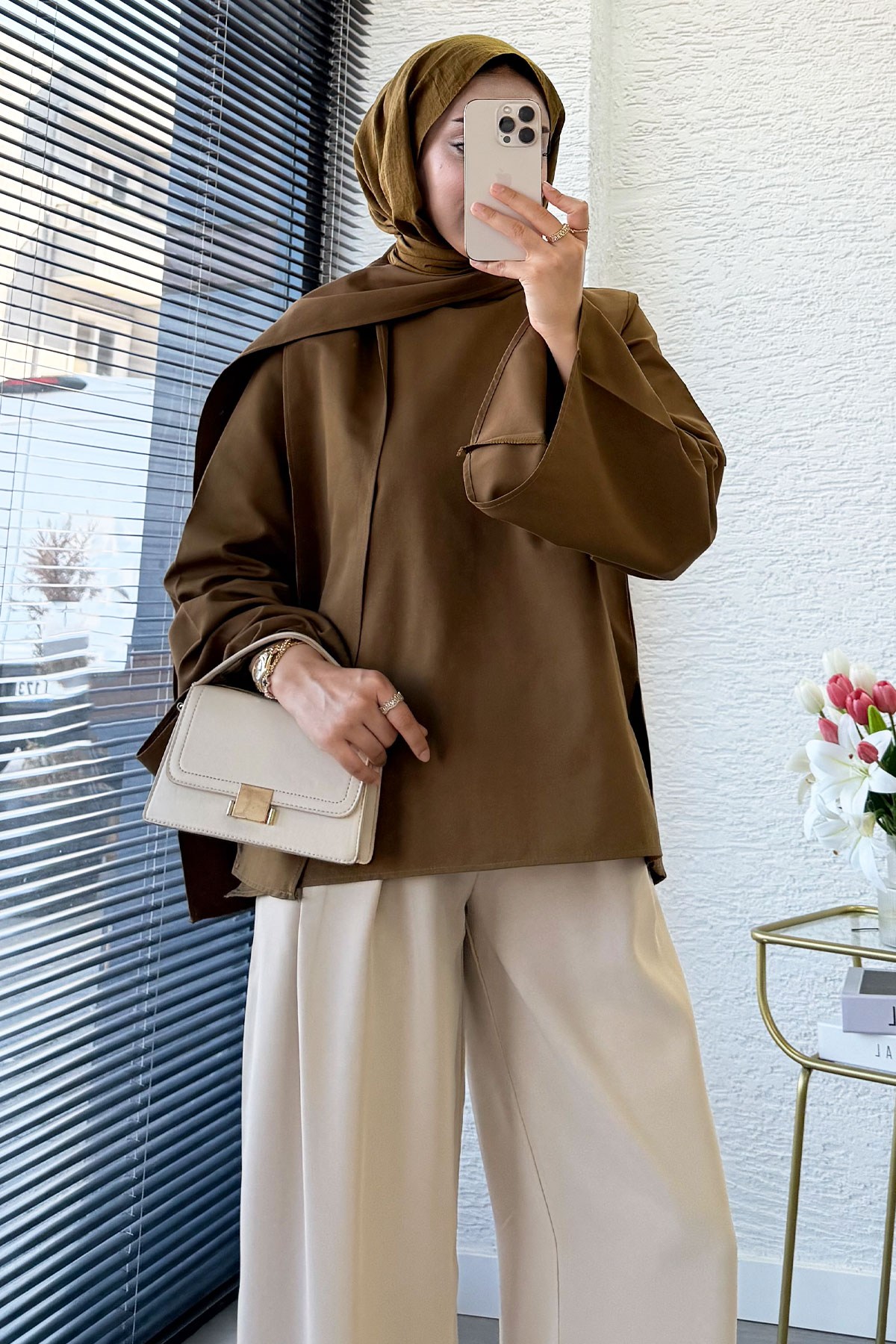 Premium Omuzdan Fermuarlı Fular Detaylı Gabardin Bluz - Yağ Yeşili