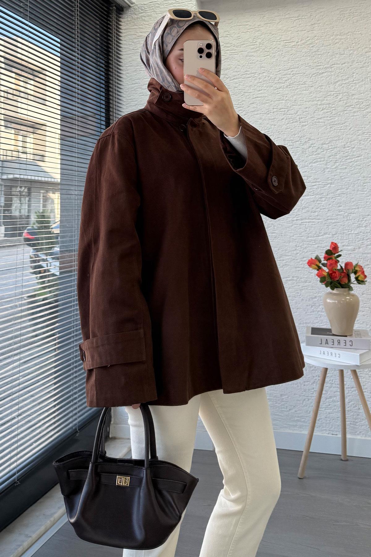 Premium Önü Düğmeli Oversize Gabardin Kaban – Kahverengi