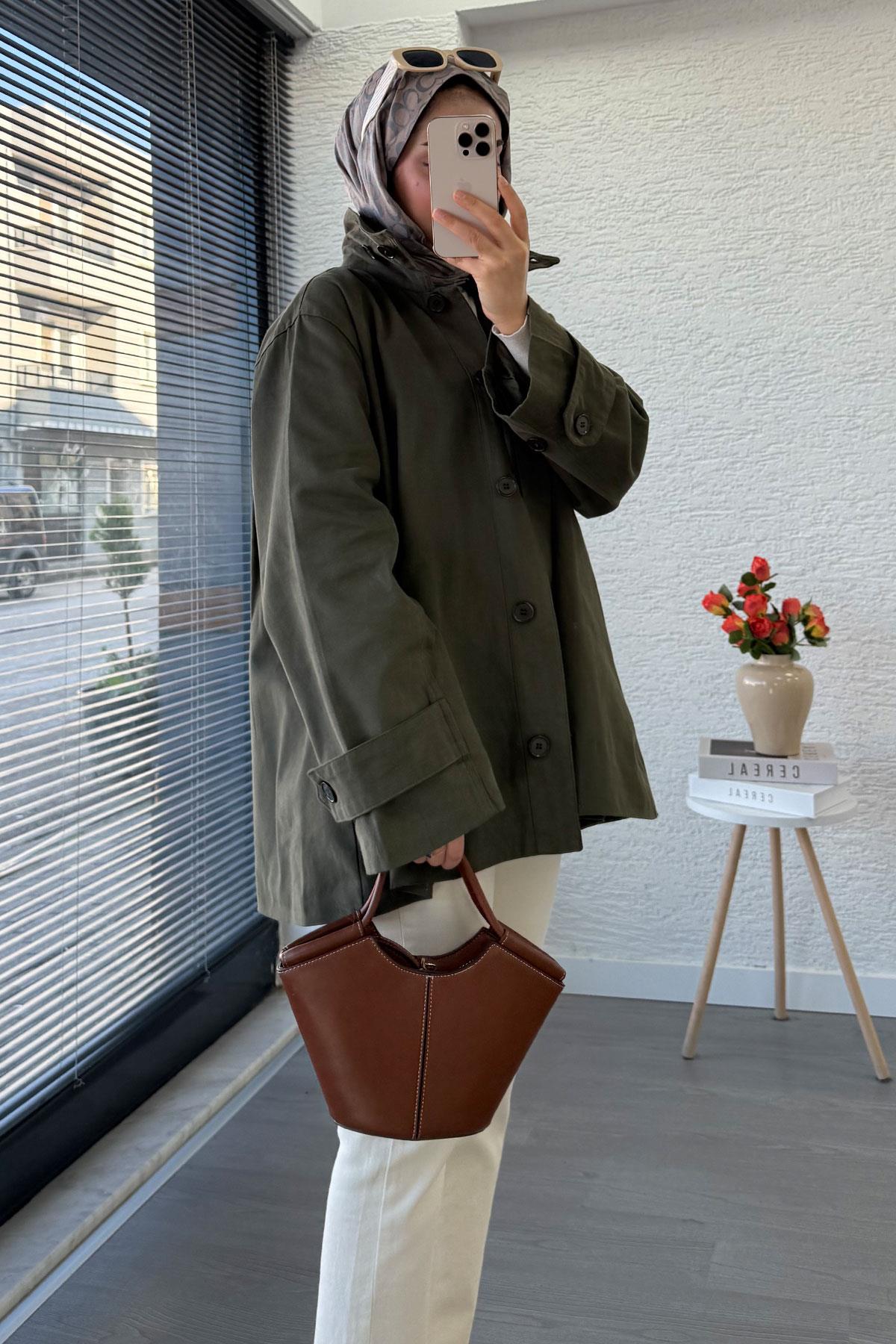 Premium Önü Düğmeli Oversize Gabardin Kaban – Haki