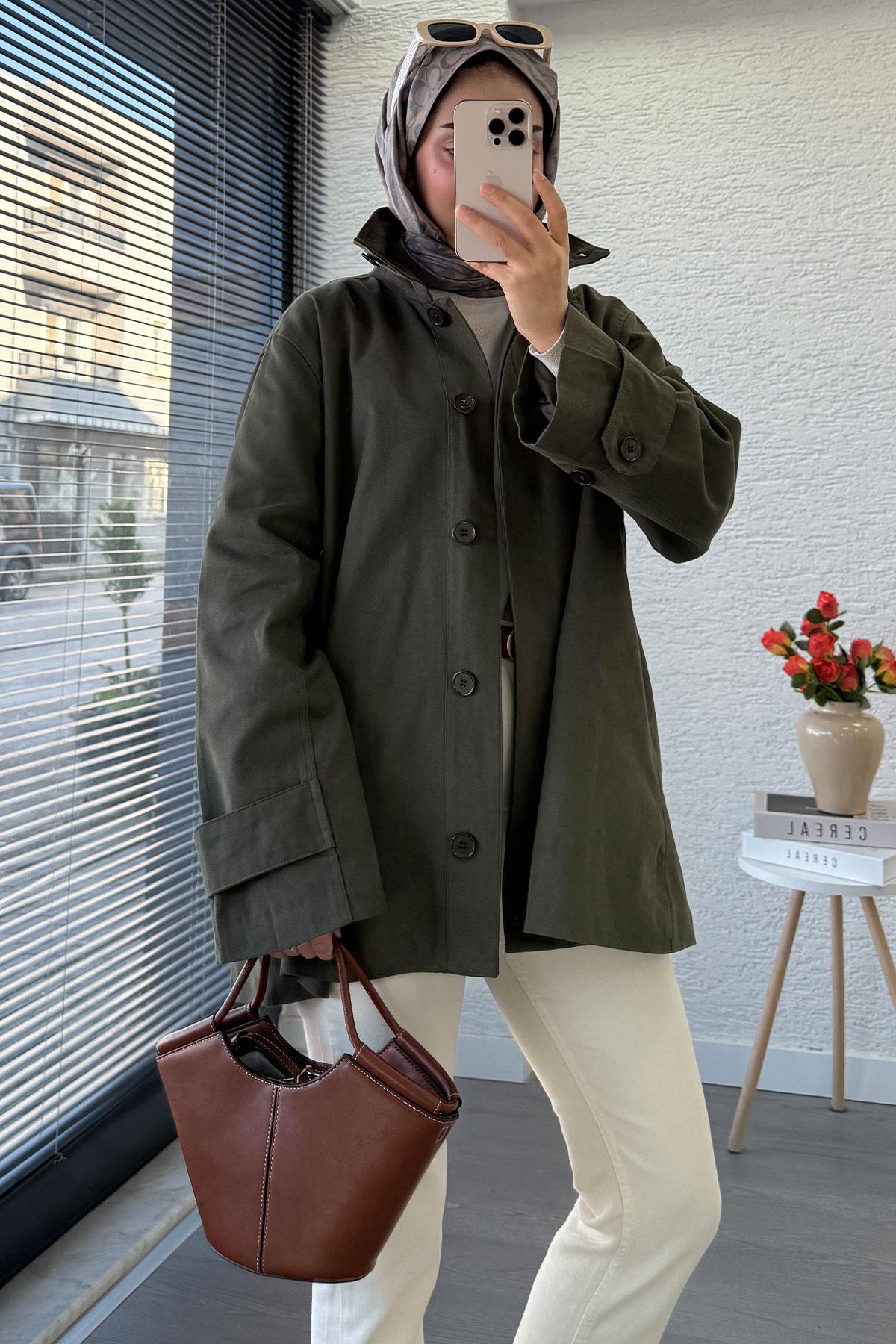 Premium Önü Düğmeli Oversize Gabardin Kaban – Haki