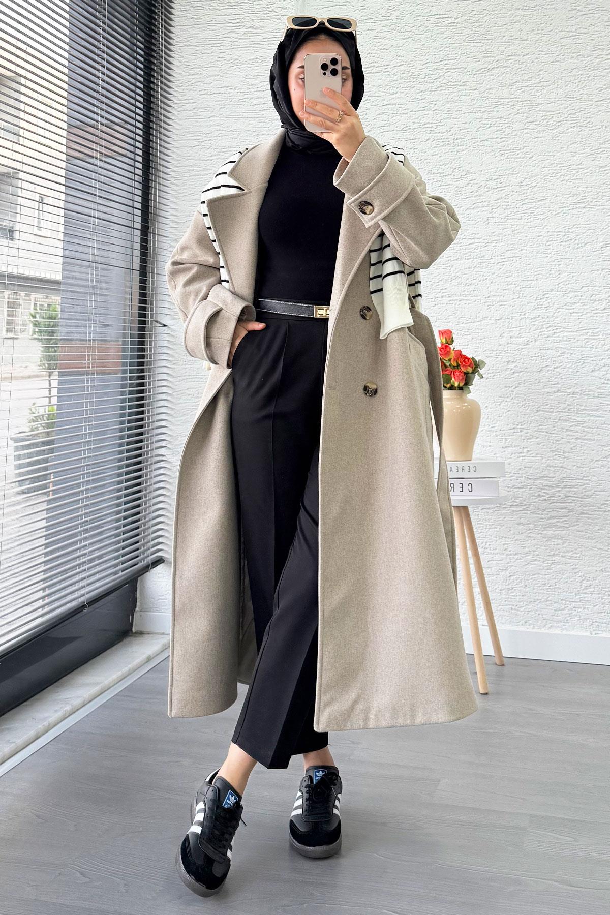 Premium Oversize Dört Düğmeli Kaşe Kaban – Taş