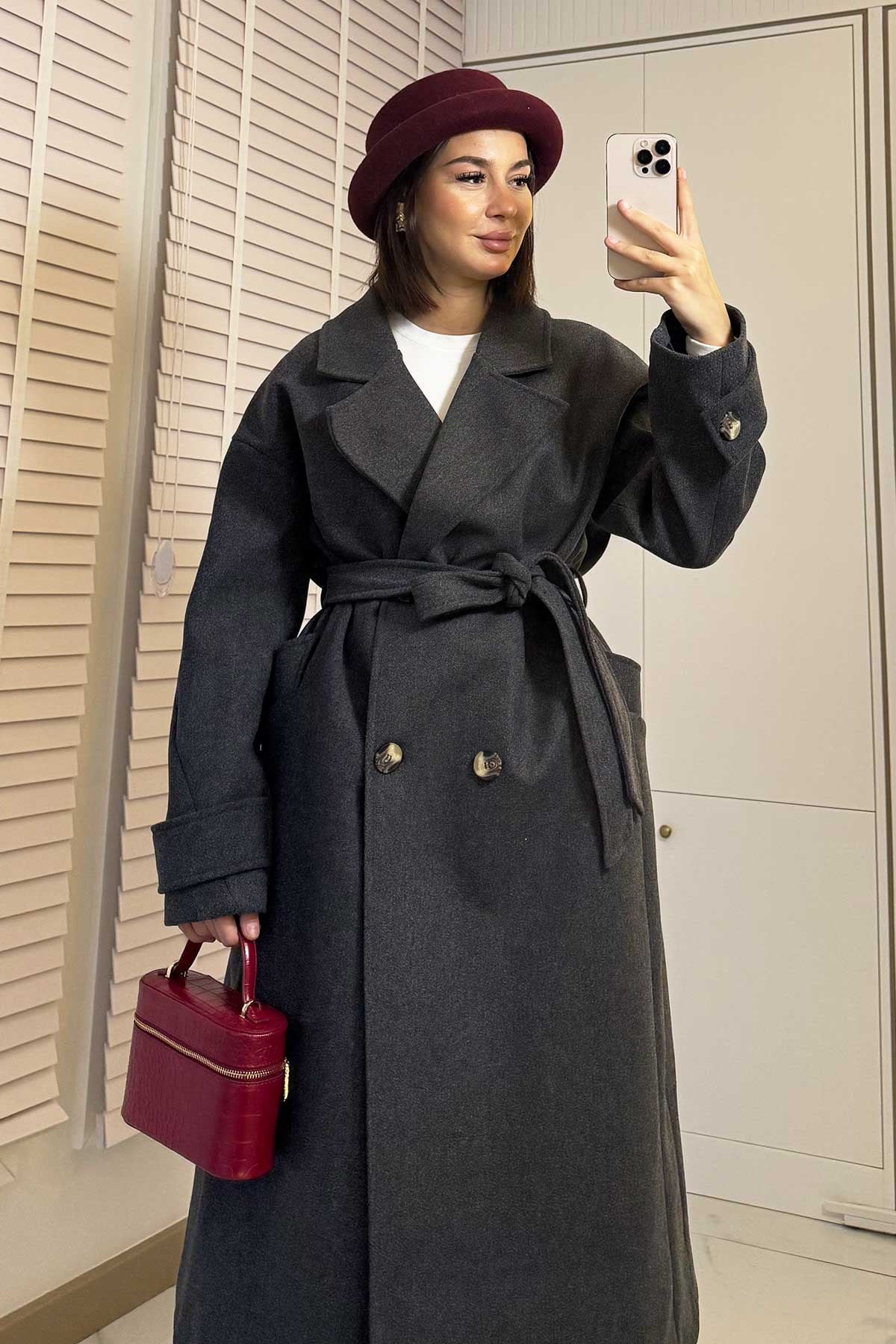 Premium Oversize Dört Düğmeli Kaşe Kaban – Antrasit
