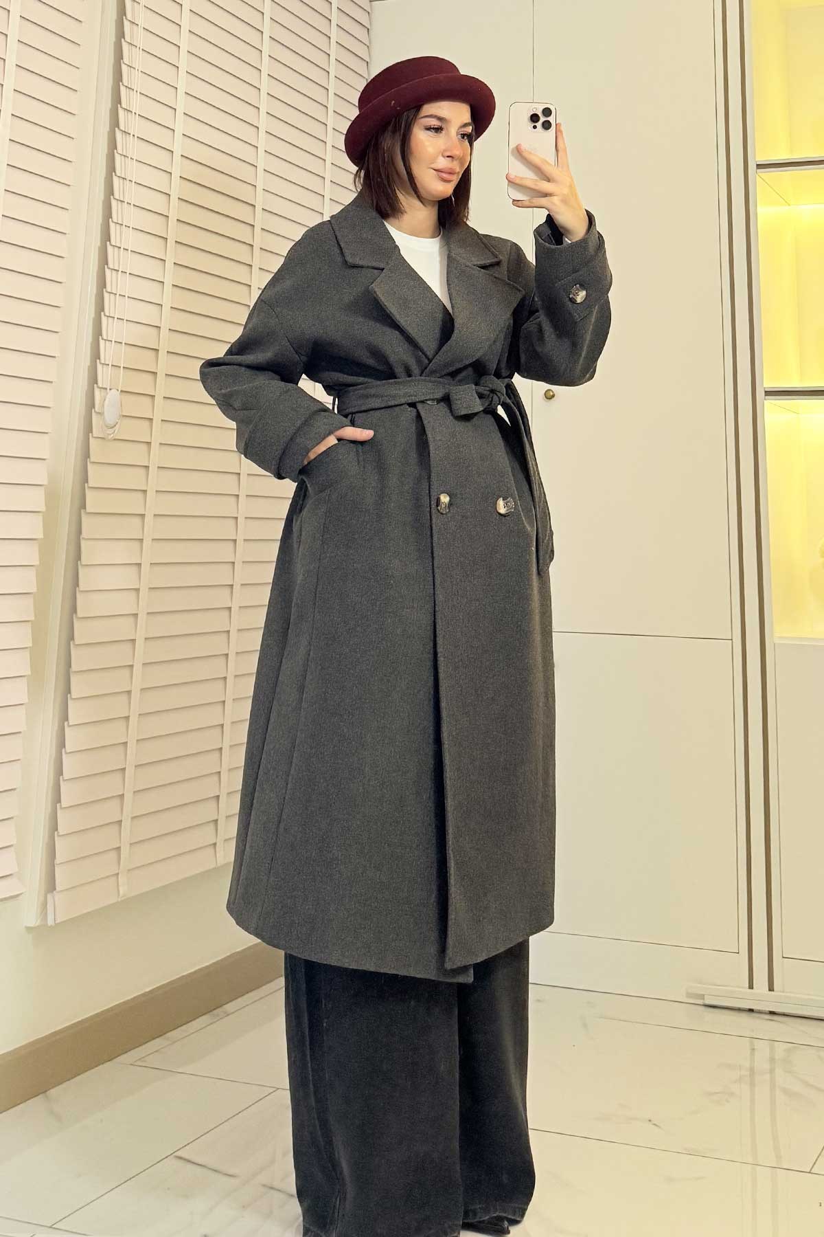 Premium Oversize Dört Düğmeli Kaşe Kaban – Antrasit