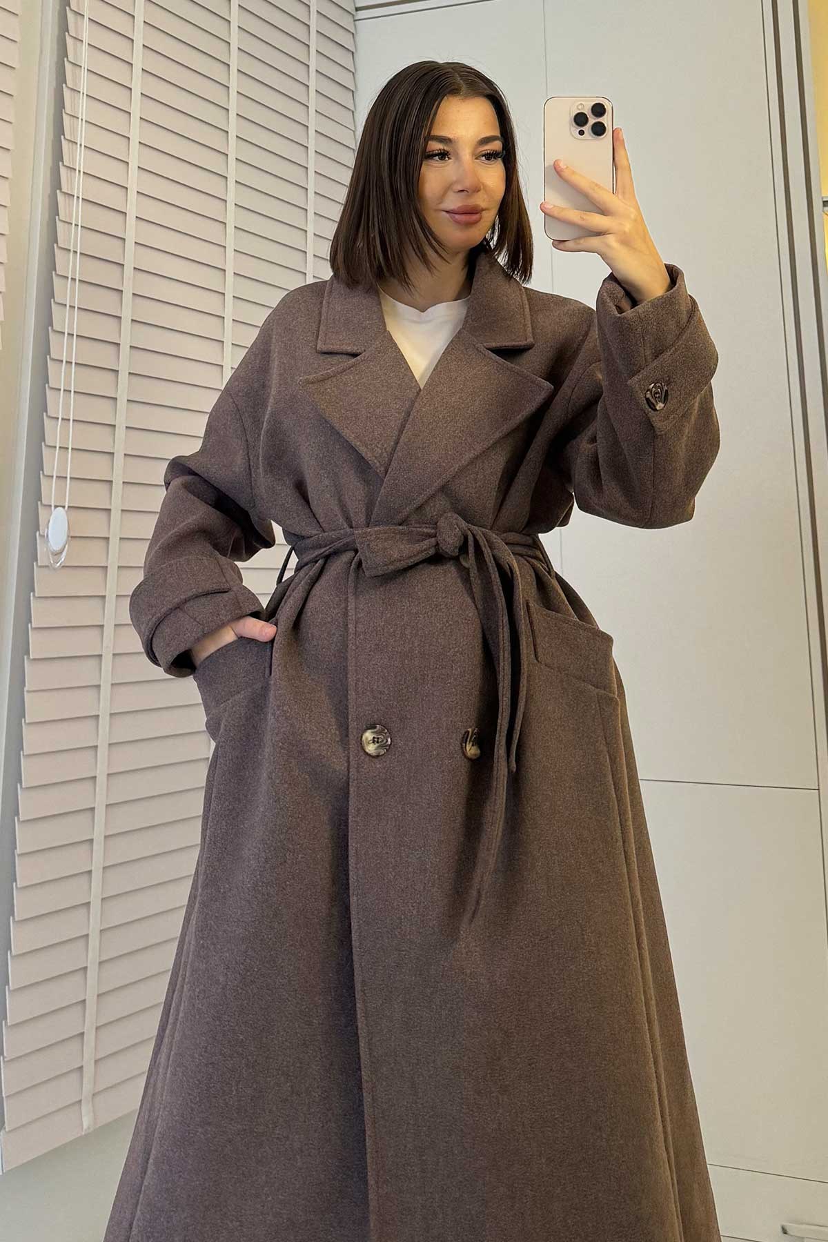 Premium Oversize Dört Düğmeli Kaşe Kaban – Kahverengi
