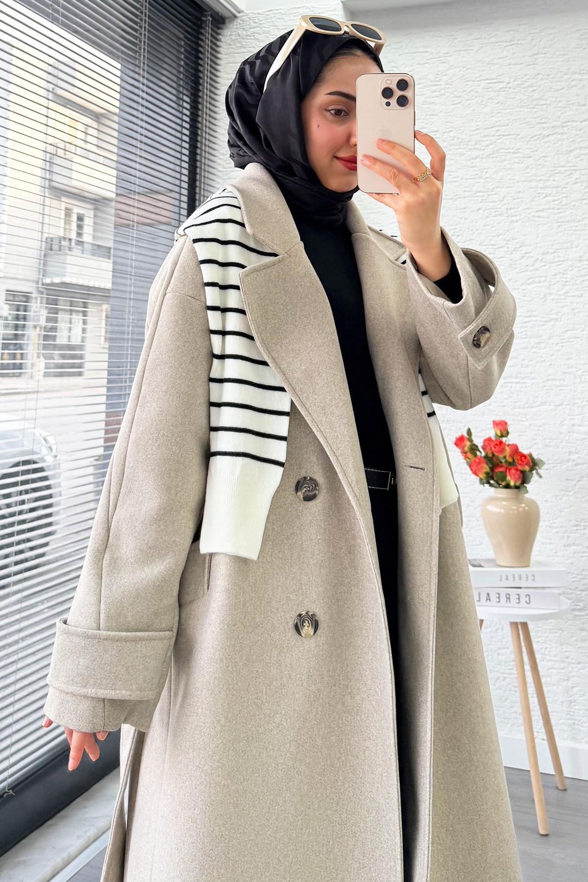 Premium Oversize Dört Düğmeli Kaşe Kaban – Taş
