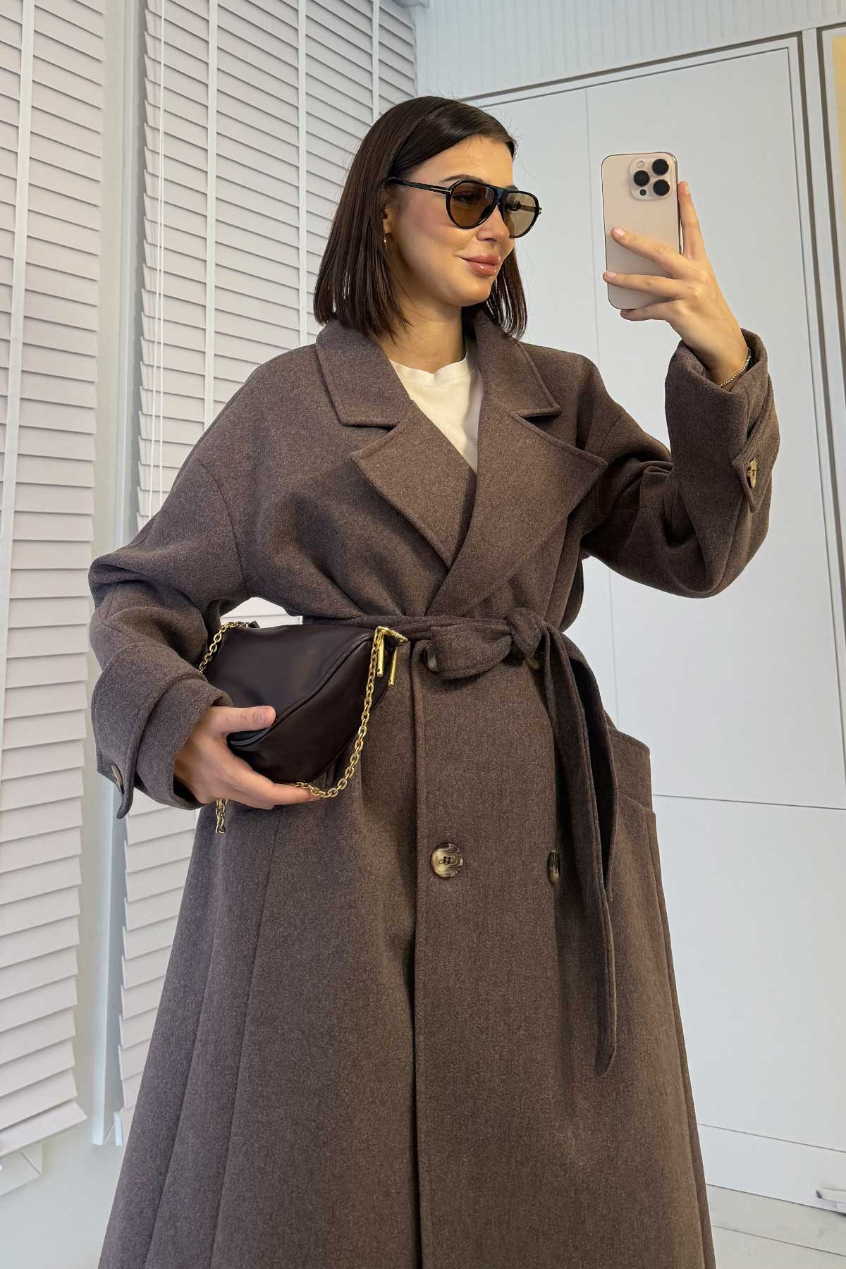 Premium Oversize Dört Düğmeli Kaşe Kaban – Kahverengi
